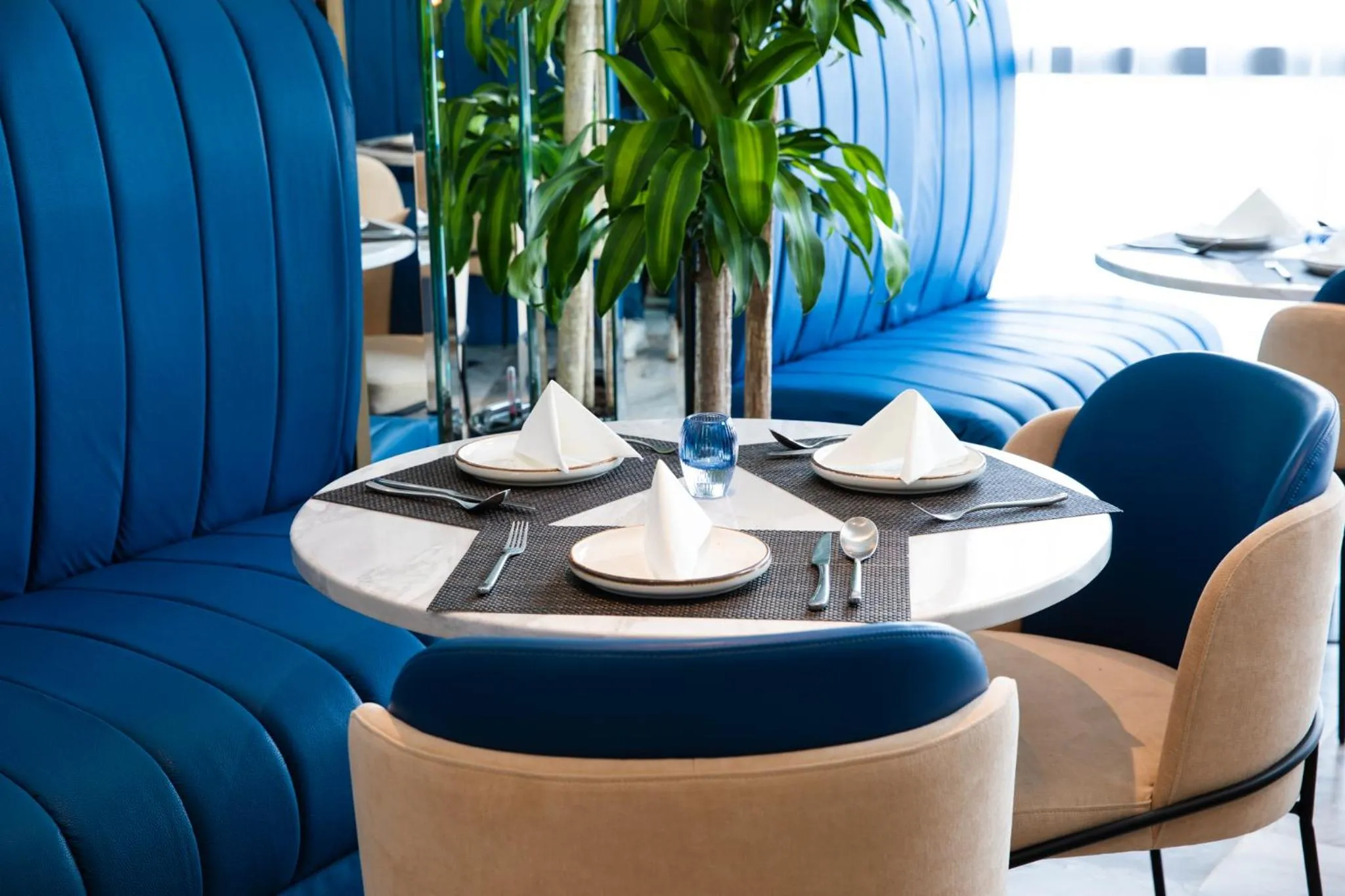 Restaurant/places to eat in Prime Al Corniche Hotel