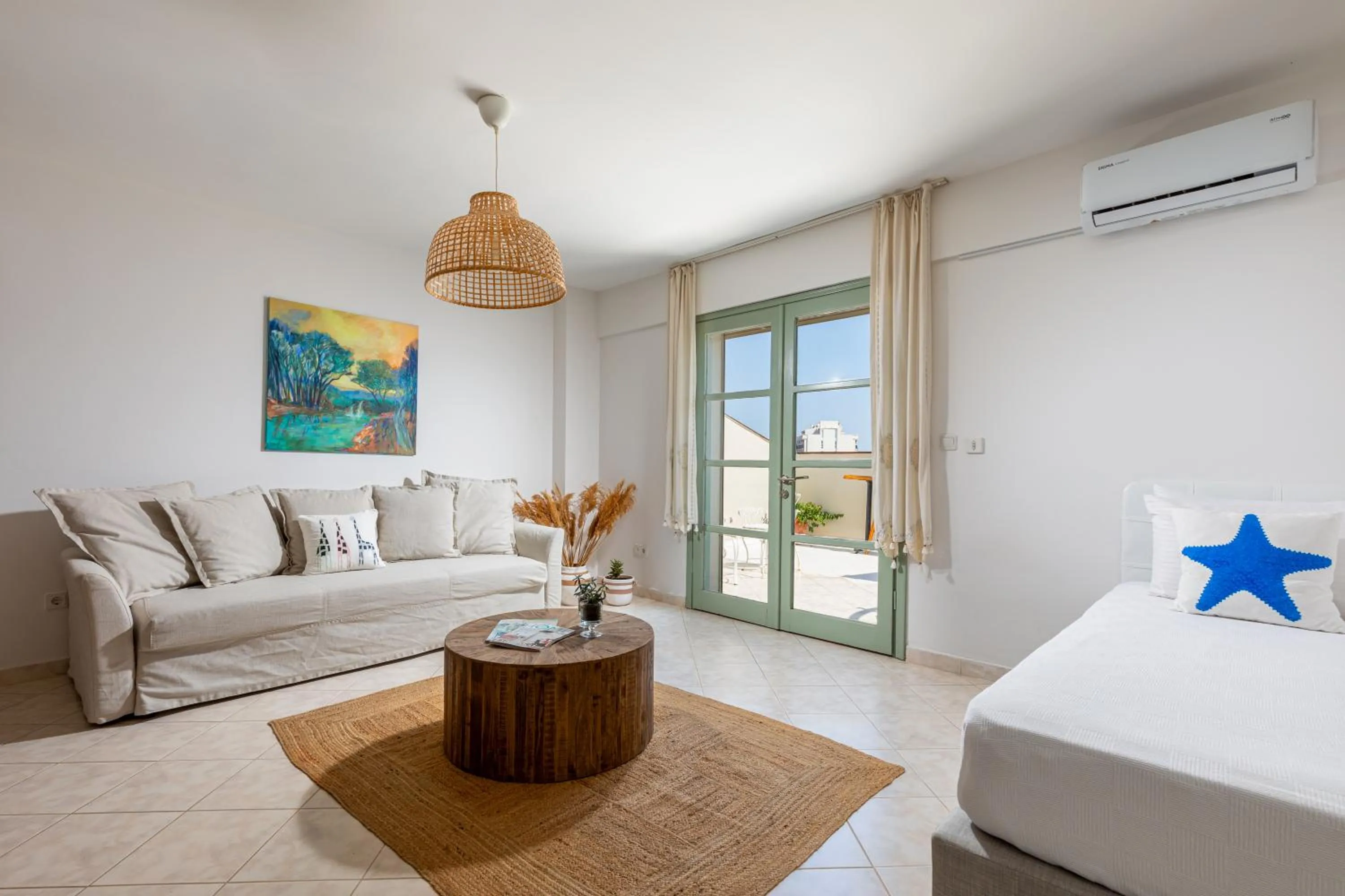 Photo of the whole room, Bed in Cumbalıca Beach Hotel