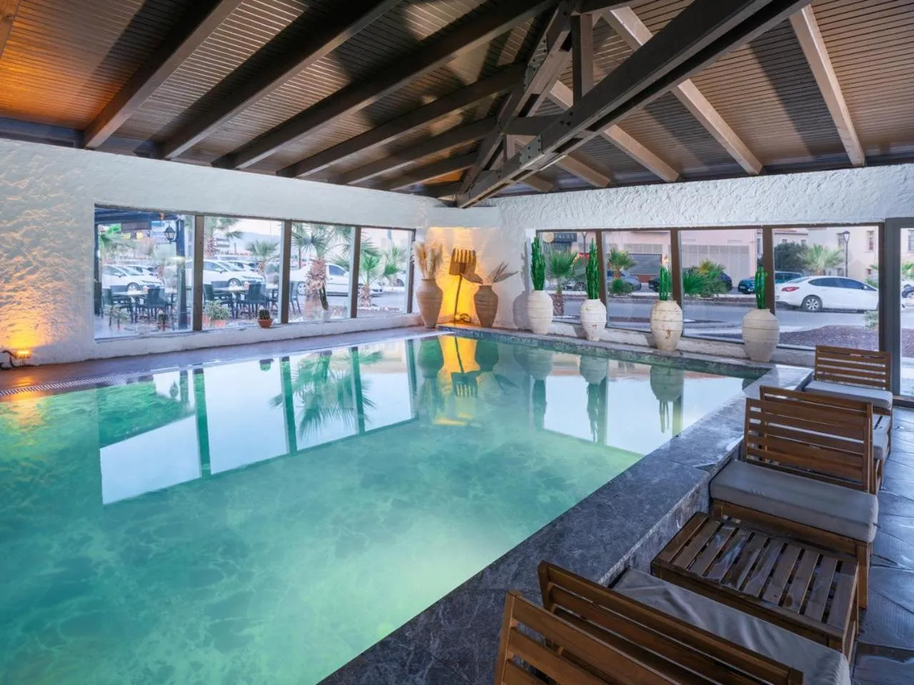 Swimming pool in Cumbalıca Beach Hotel