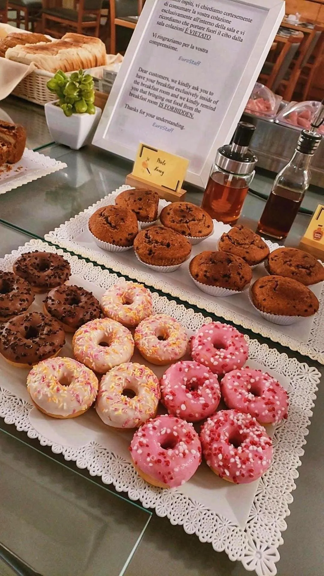 Buffet breakfast in Euro Hotel