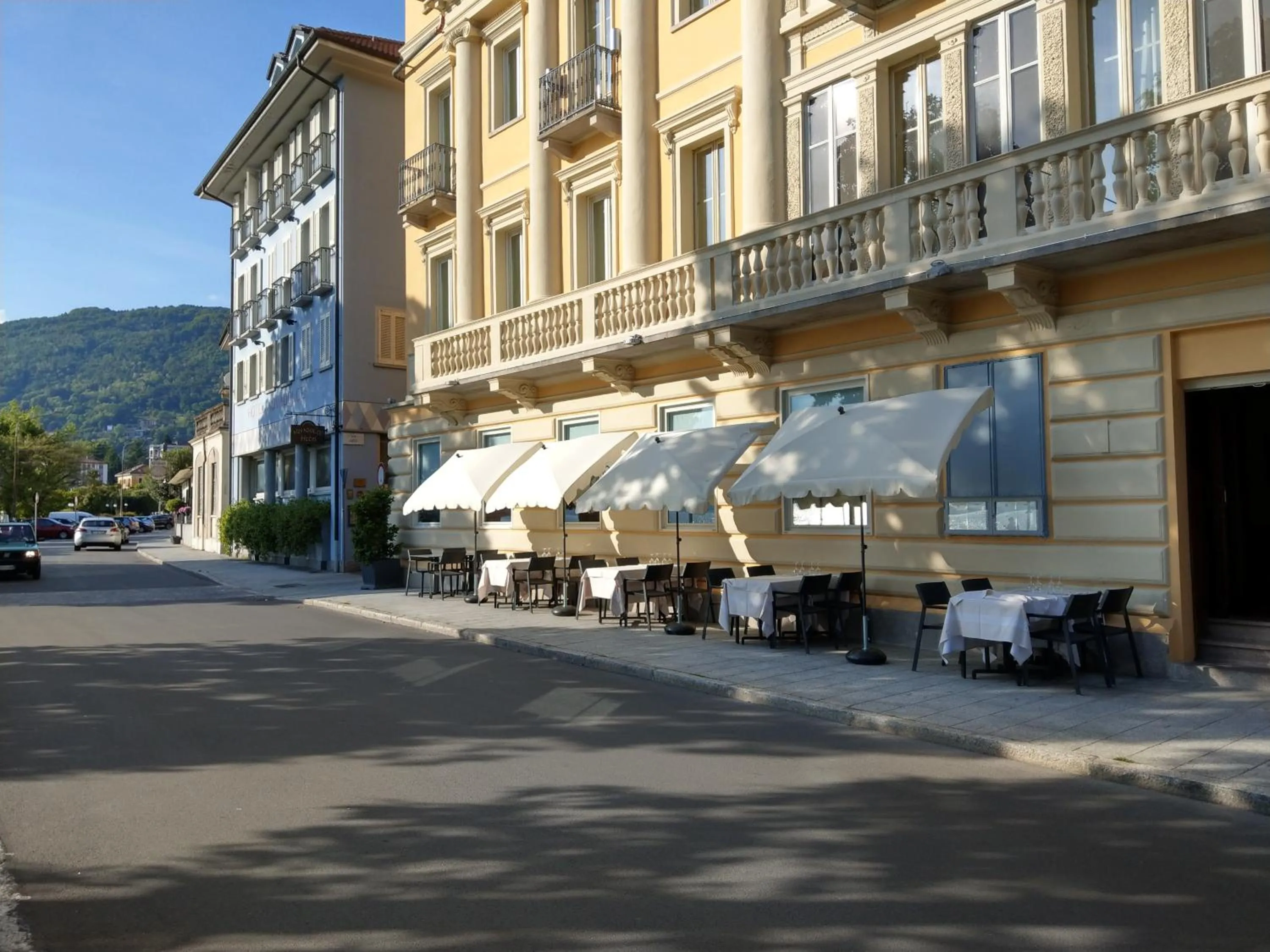 Restaurant/places to eat in Europalace Hotel