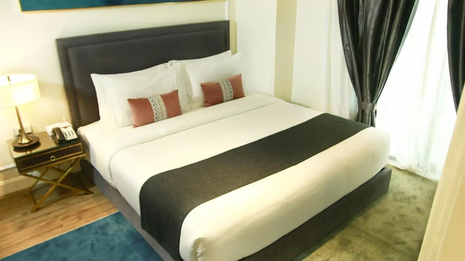 One-Bedroom Suite in Noble Cebu Hotel One-Bedroom Suite in Noble Cebu Hotel