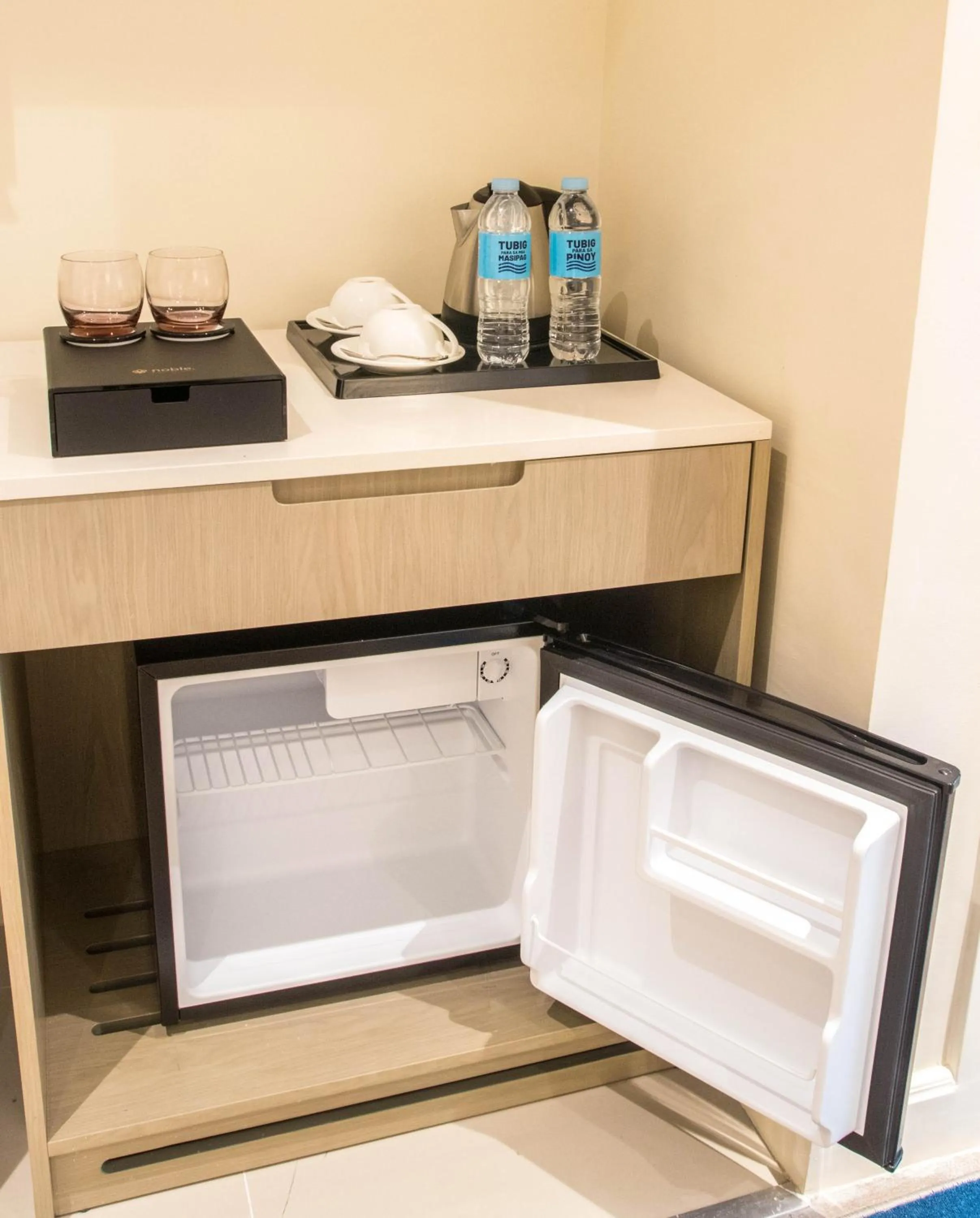 Kitchen or kitchenette in Noble Cebu Hotel