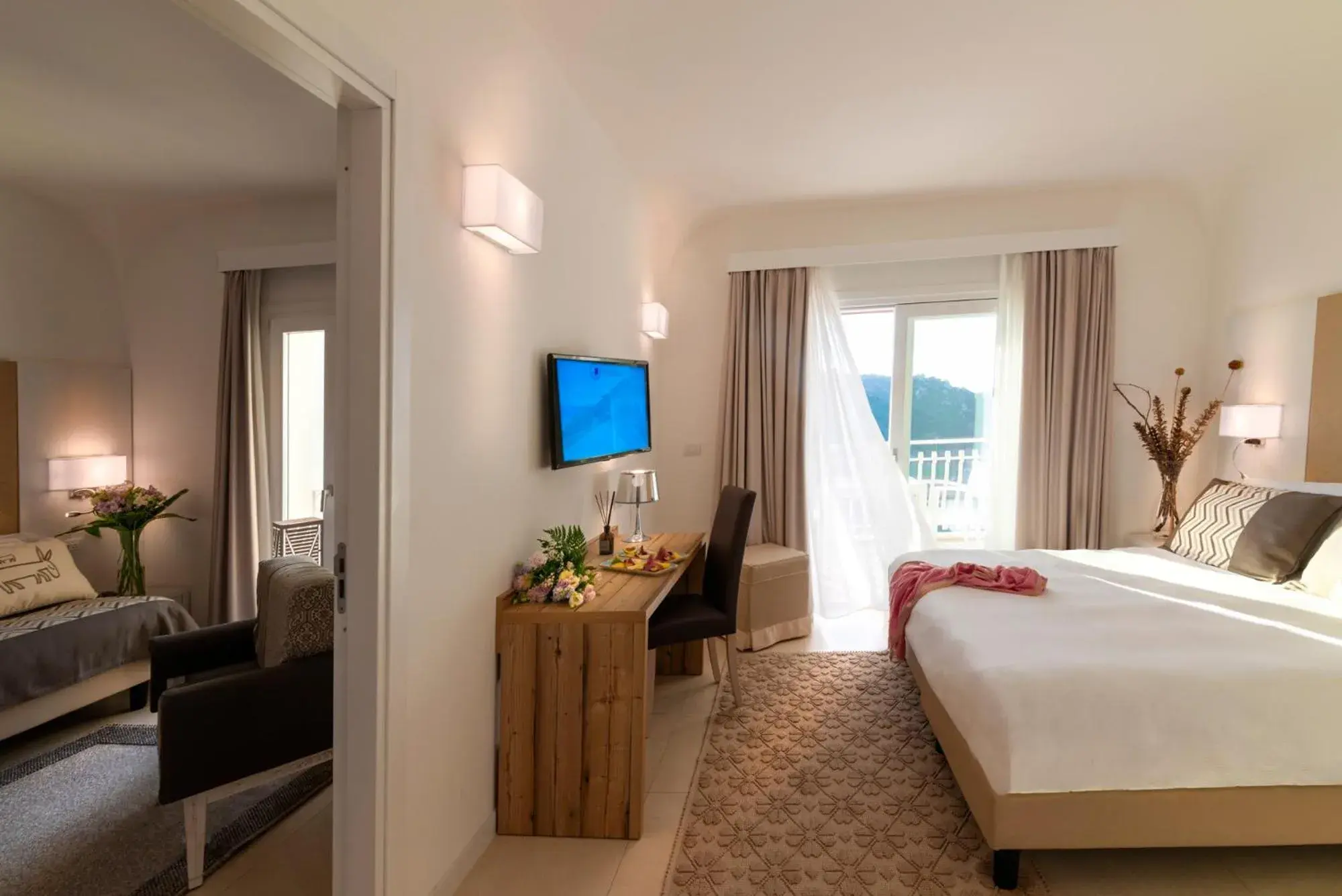 Deluxe Family Suite with Sea View in Hotel Moresco Deluxe Family Suite with Sea View in Hotel Moresco