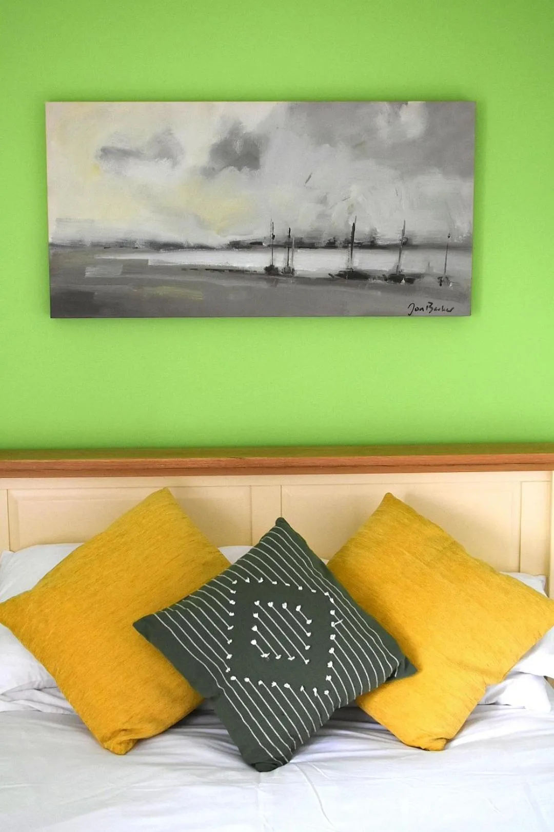 Bedroom, Bed in Eaton house