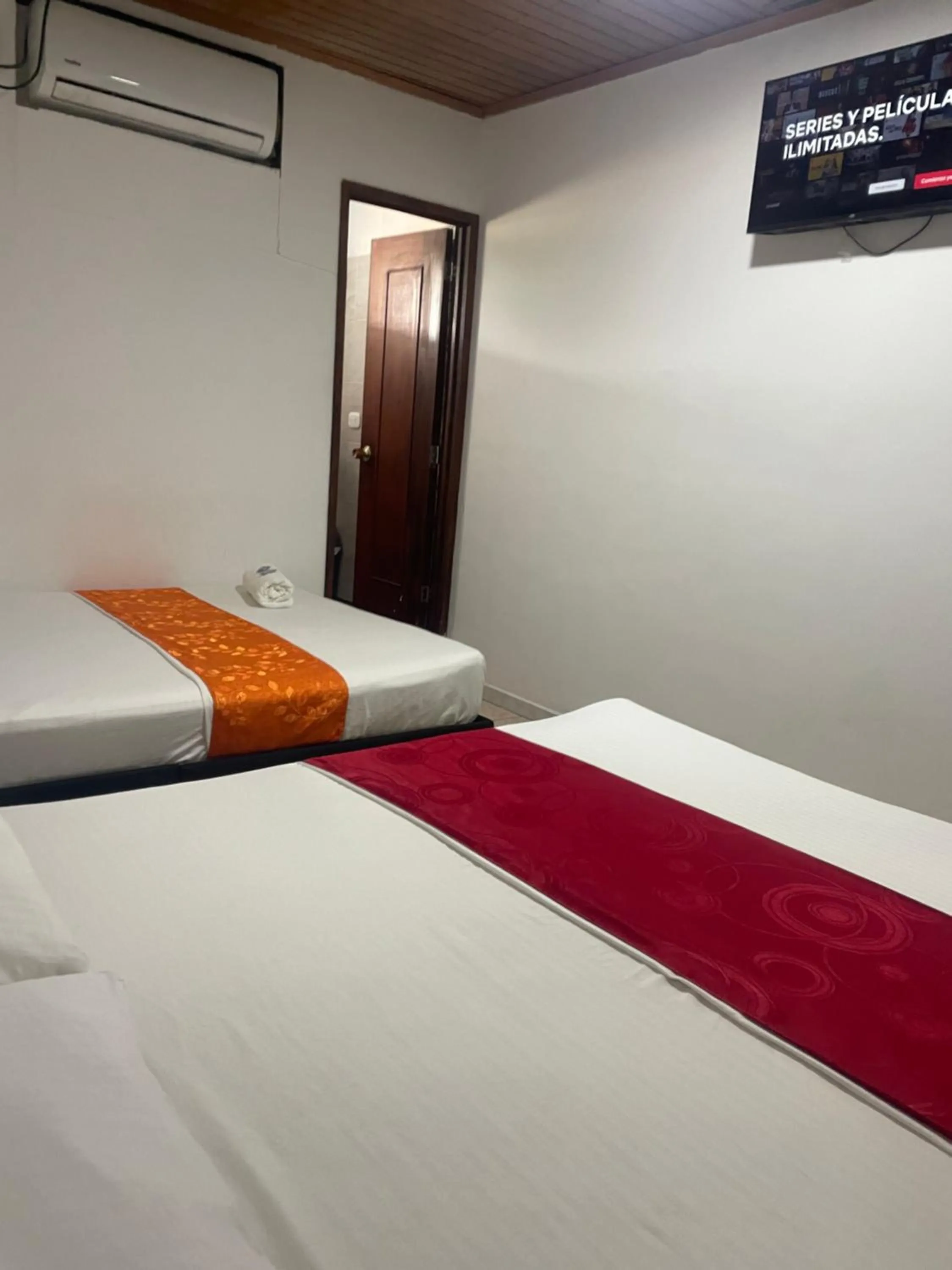 Bedroom, Bed in Hotel Descanso Inn Villavicencio