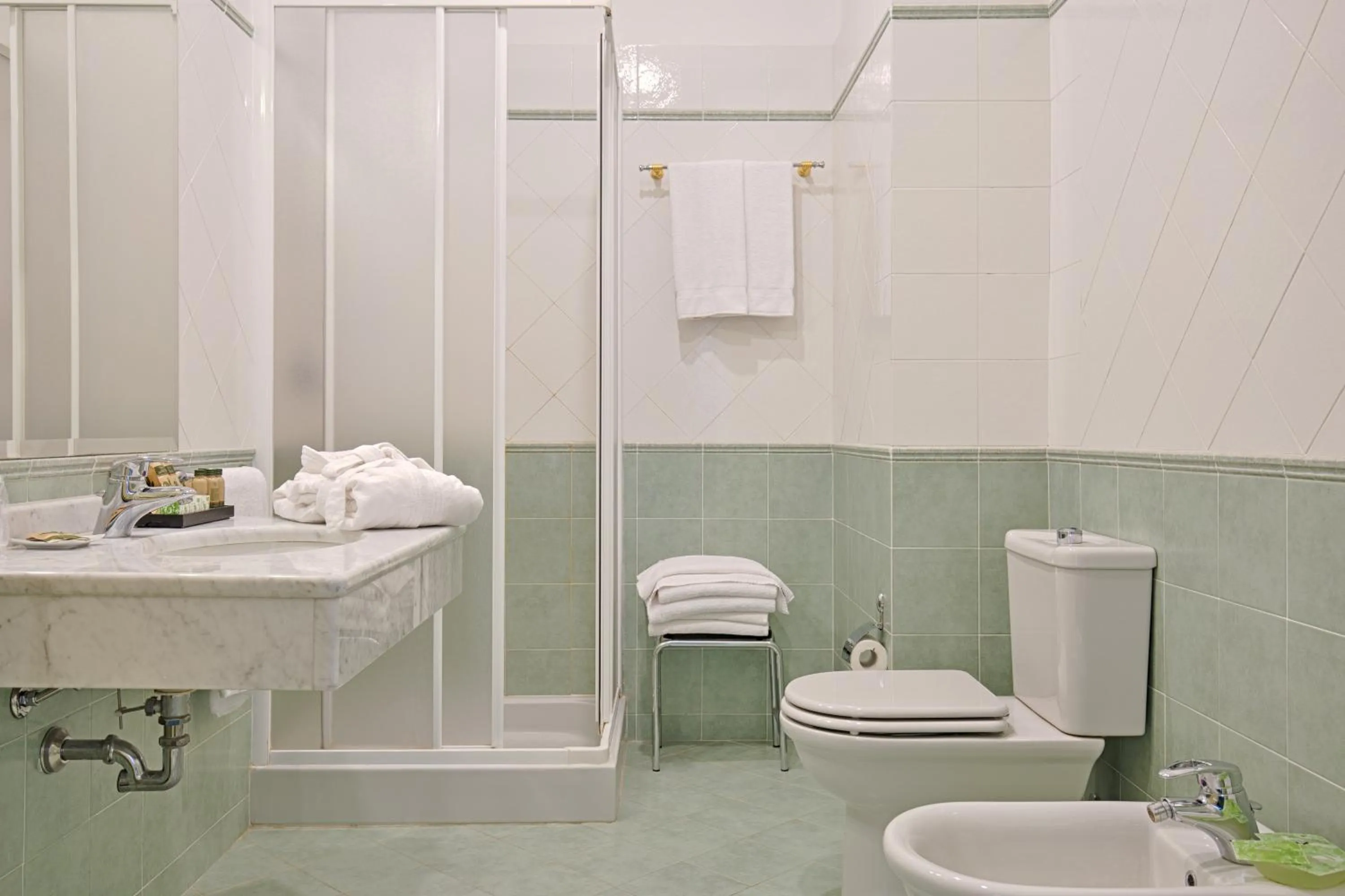 Bathroom in Palace Grand Hotel Varese