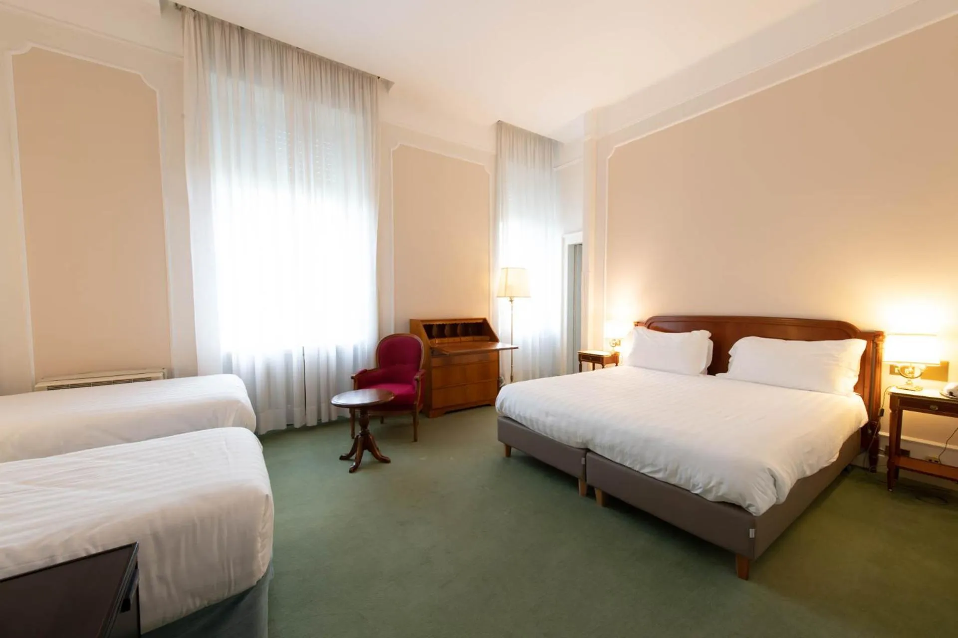 Bedroom, Bed in Palace Grand Hotel Varese