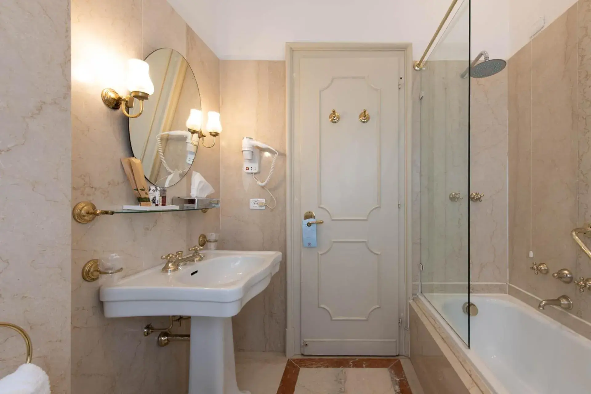 Bathroom in Palace Grand Hotel Varese Bathroom in Palace Grand Hotel Varese