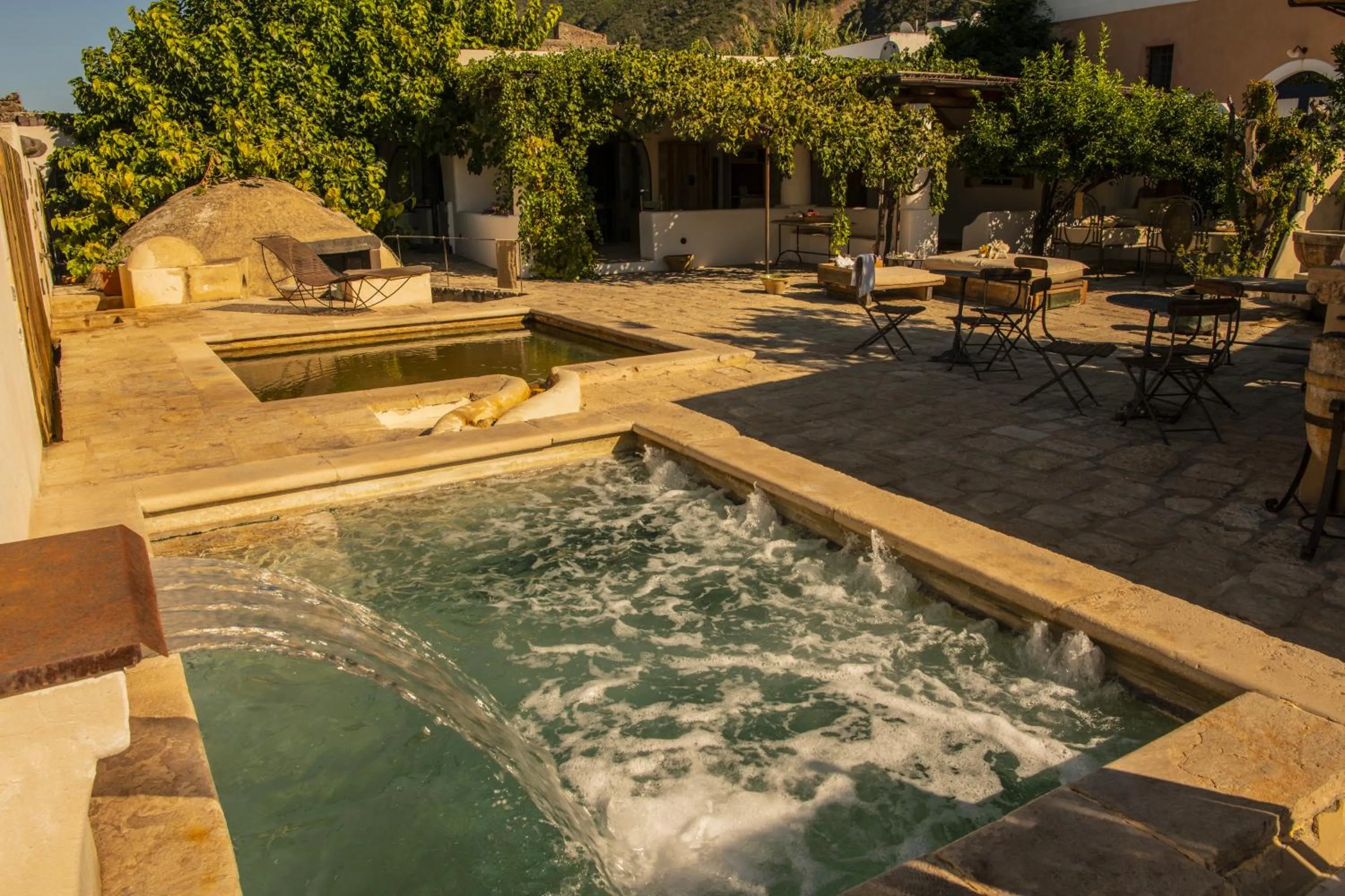 Hot Spring Bath in Hotel Signum
