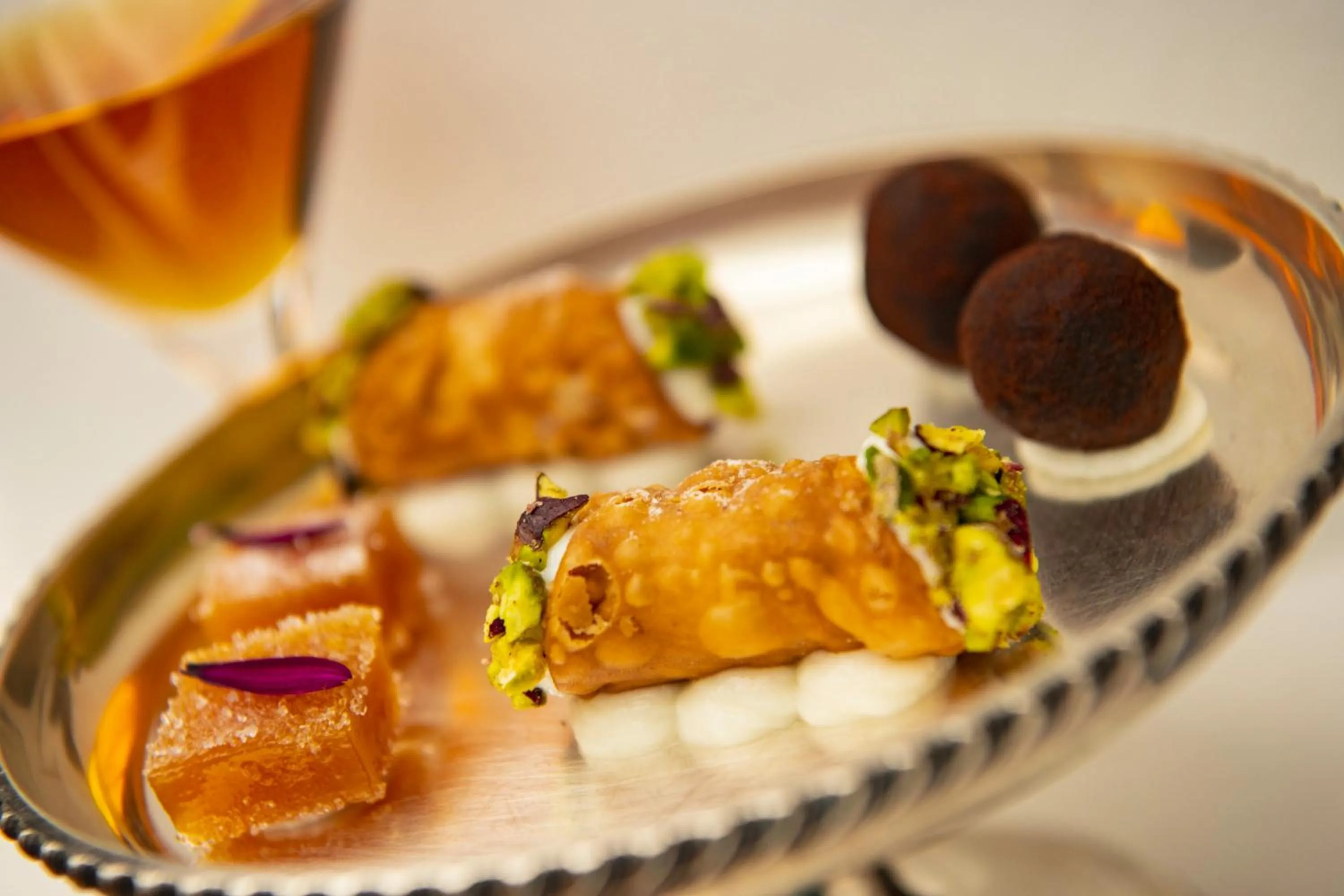 Restaurant/places to eat in Hotel Signum