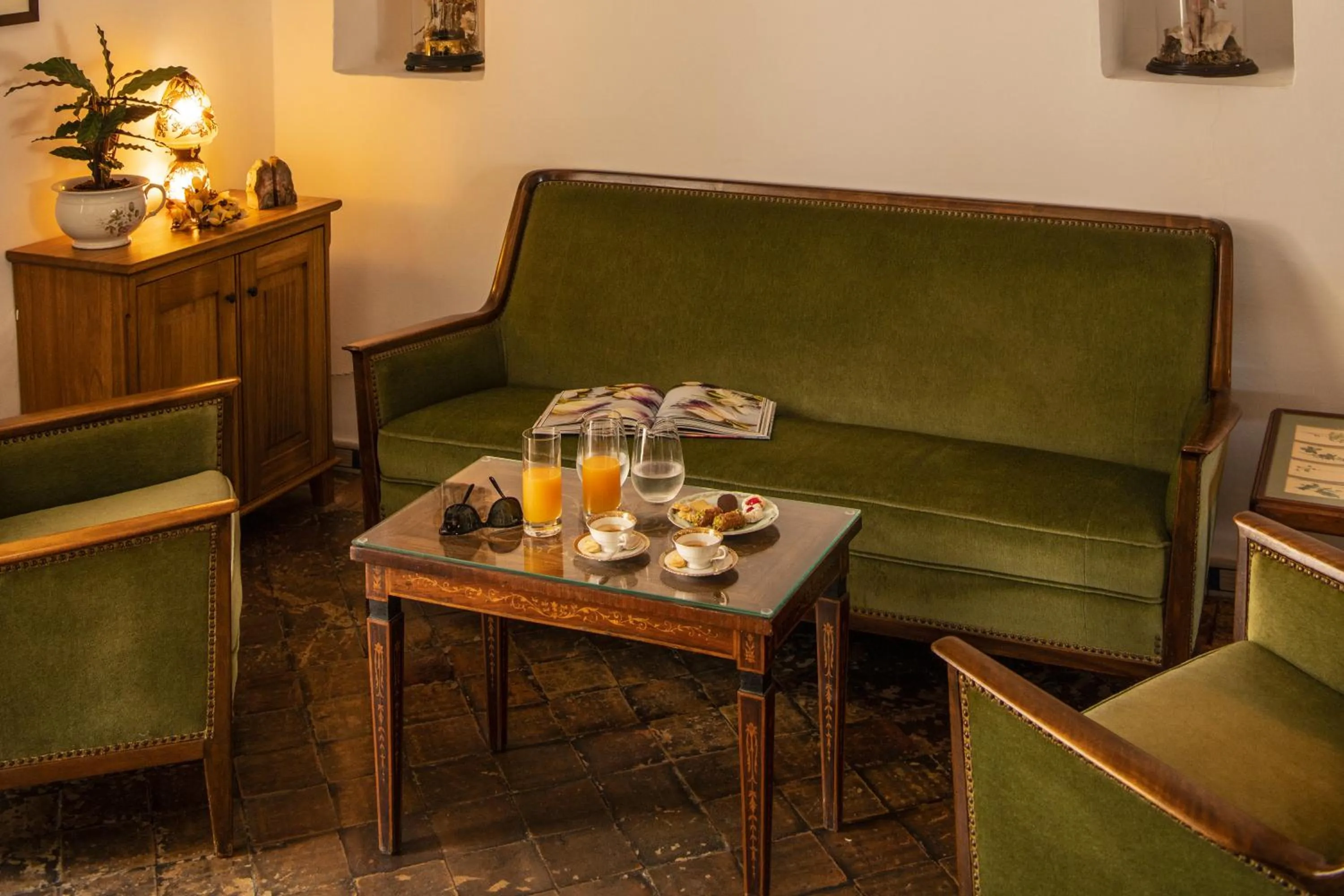 Communal lounge/ TV room in Hotel Signum