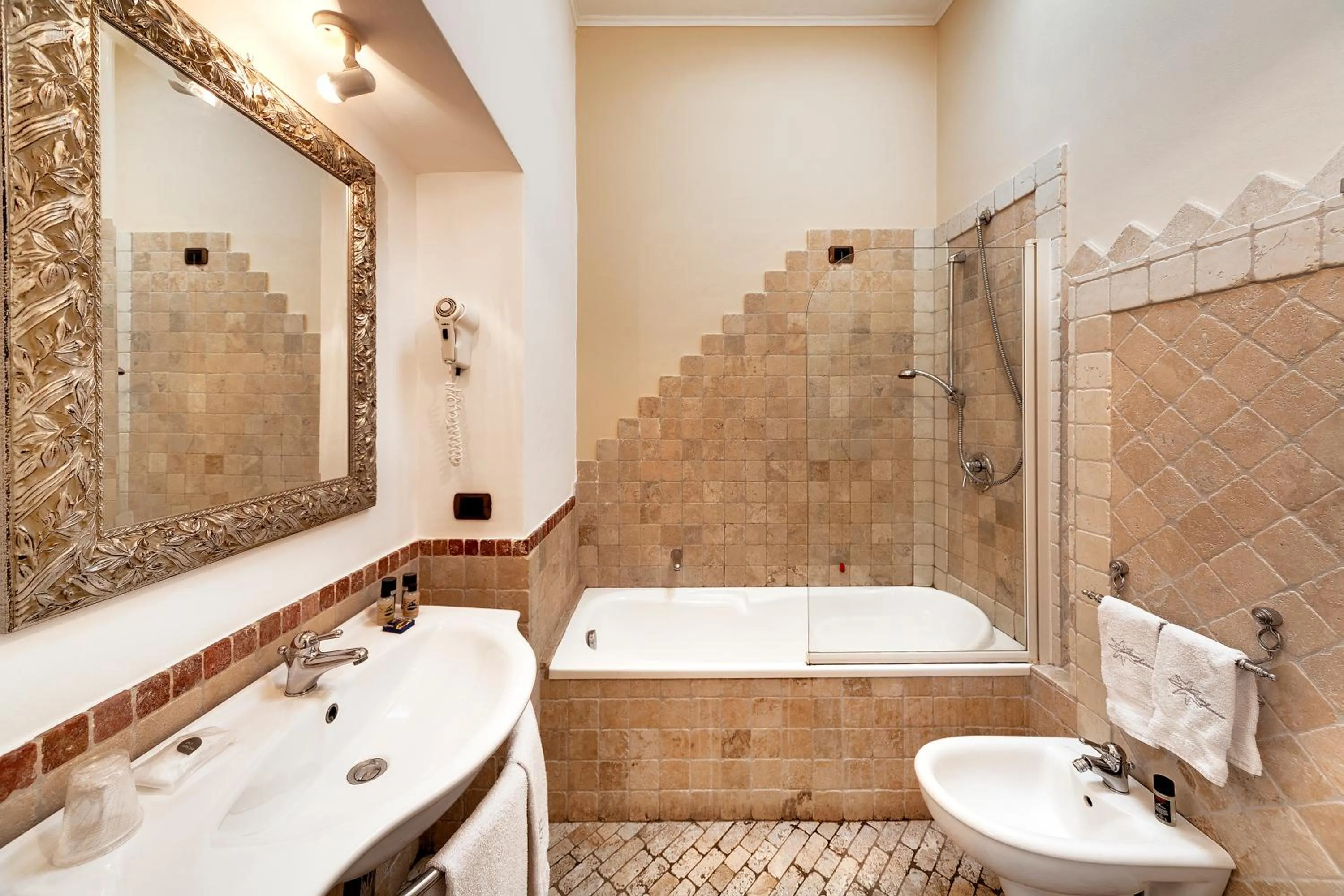 Bathroom in Hotel Villa Enrica - Aeolian Charme