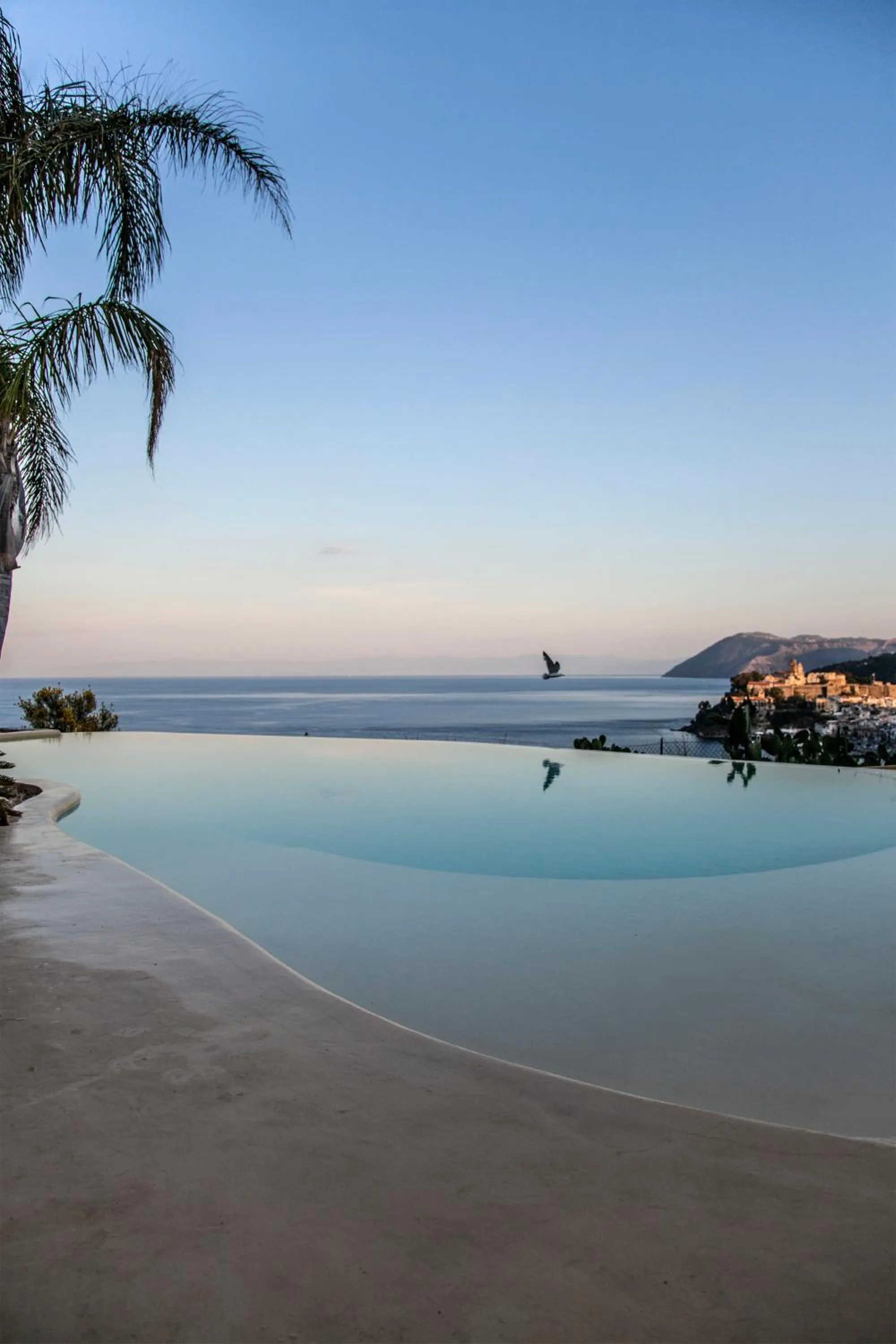 Swimming pool in Hotel Villa Enrica - Aeolian Charme