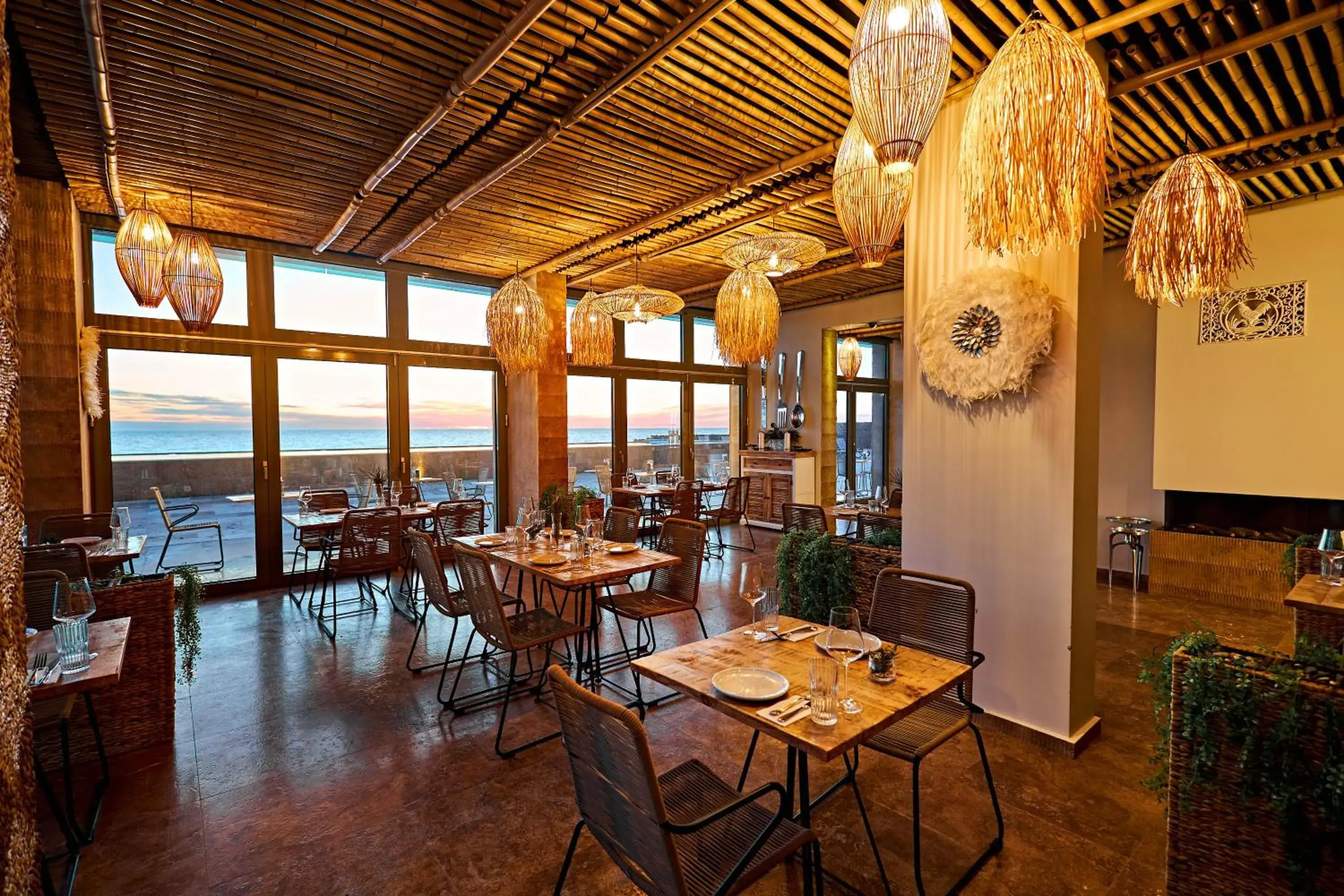 Restaurant/places to eat in Miramare Magnetic Beach Hotel Restaurant/places to eat in Miramare Magnetic Beach Hotel