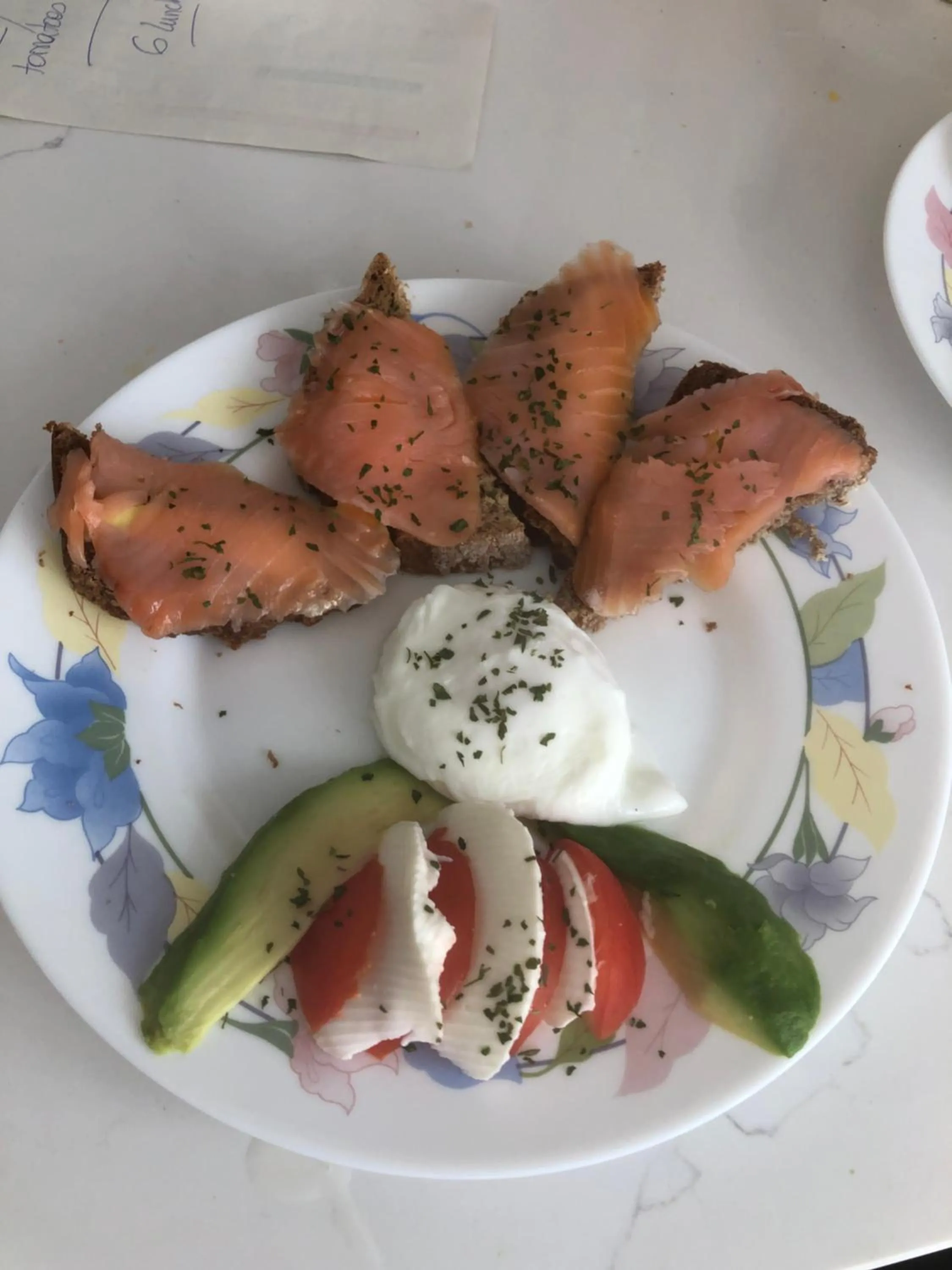 Food and drinks in Mon Petit Cottage - B&B and Guest House in Bunclody