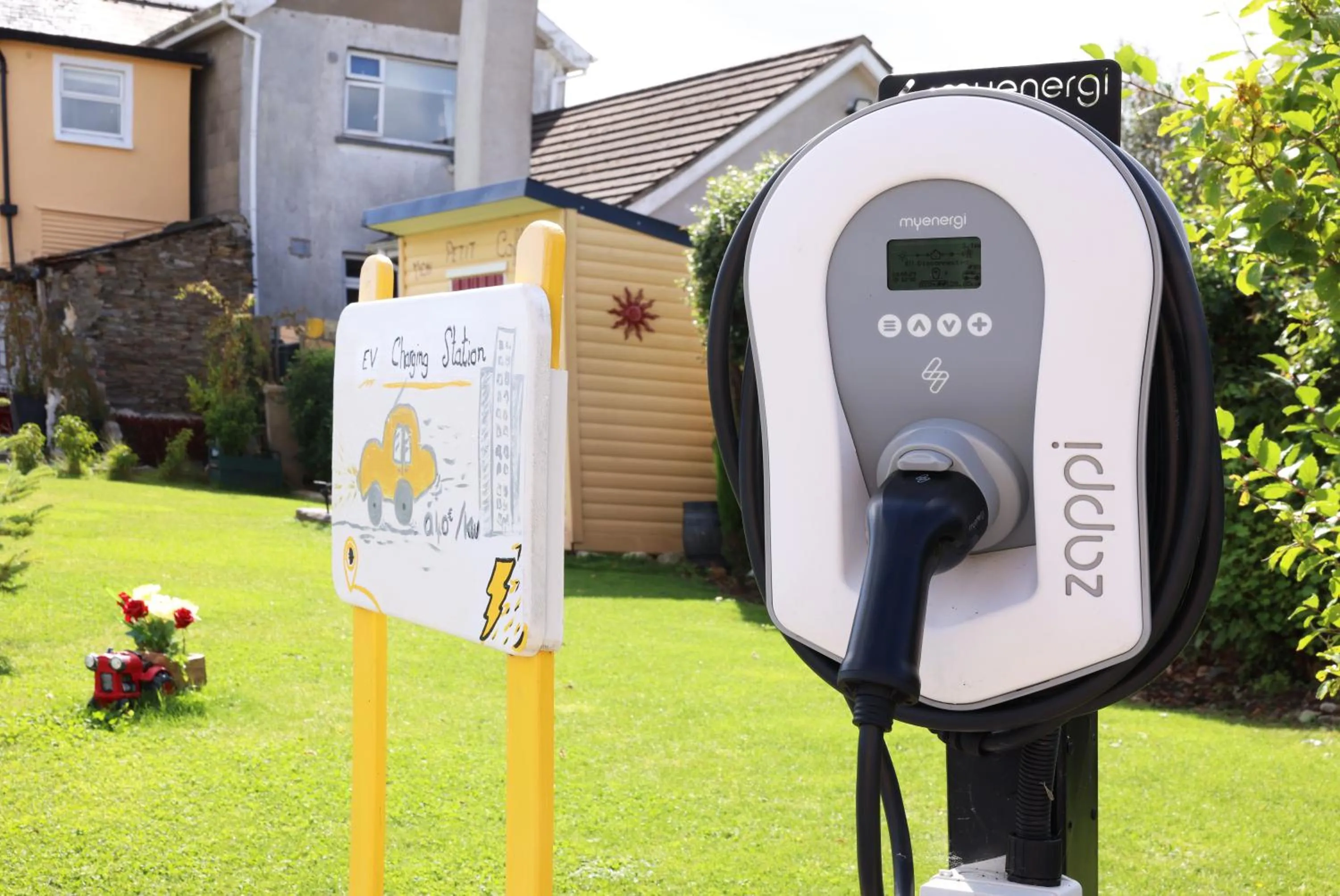 Parking in Mon Petit Cottage - B&B and Guest House in Bunclody