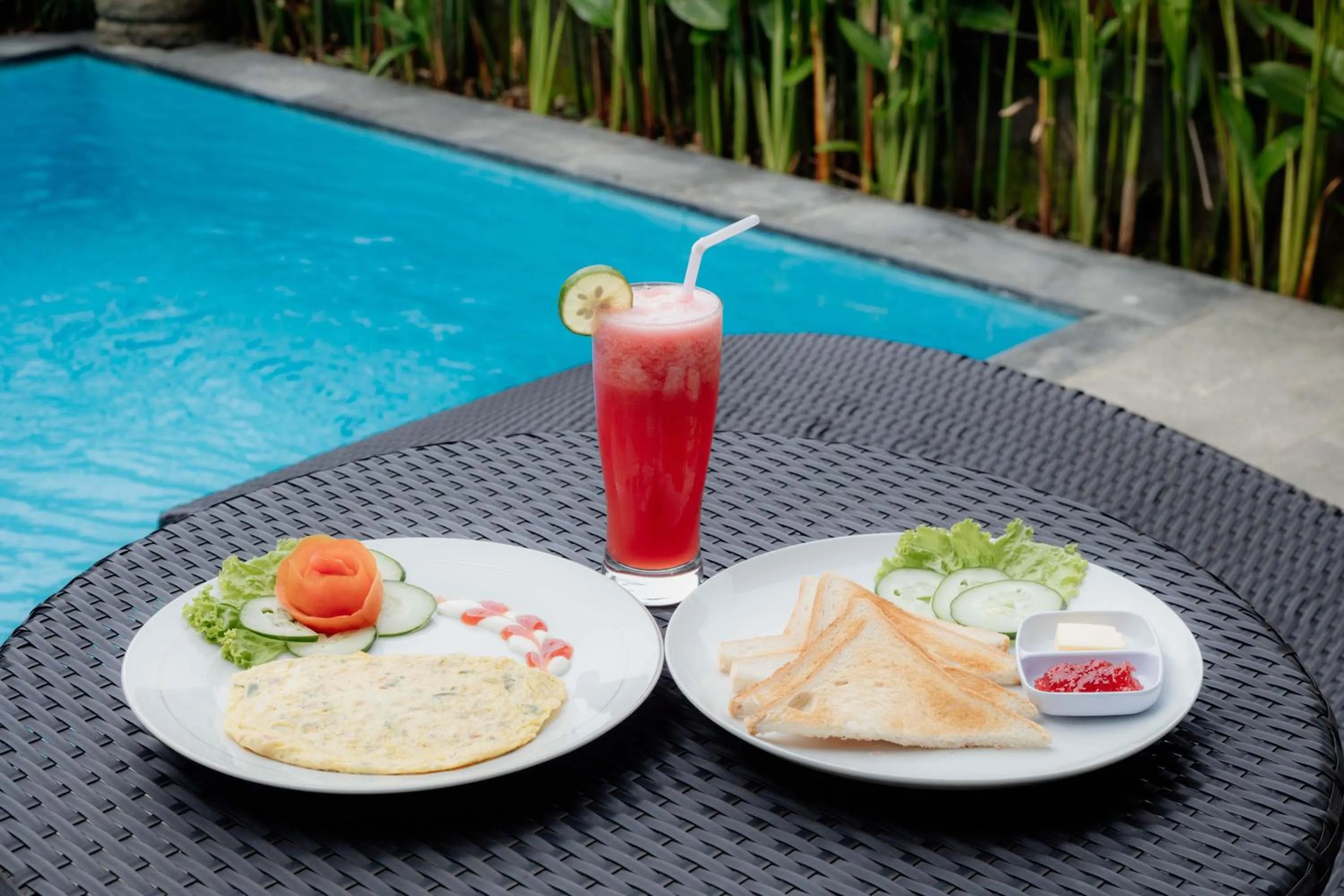 Food and drinks in Ubud Mayura Private Pool Villa