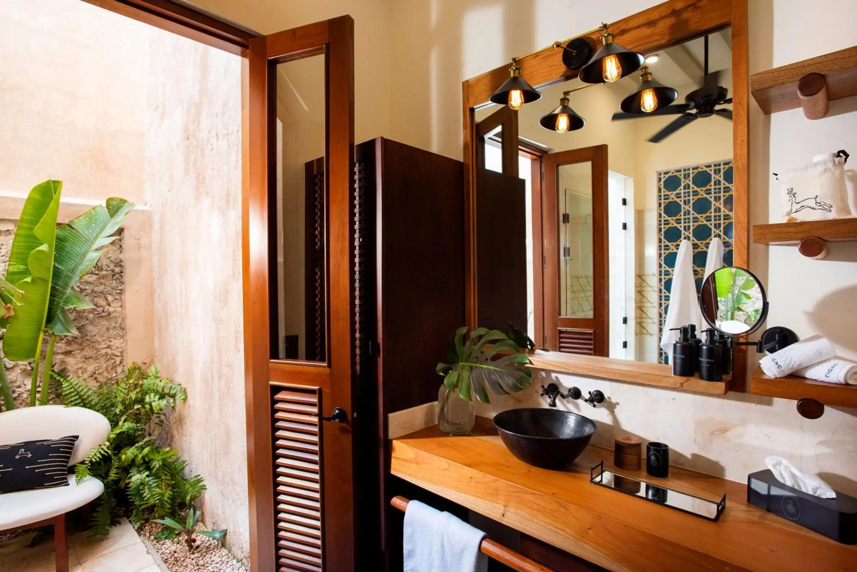 Bathroom in CIGNO HOTEL BOUTIQUE- Adults Only Bathroom in CIGNO HOTEL BOUTIQUE- Adults Only