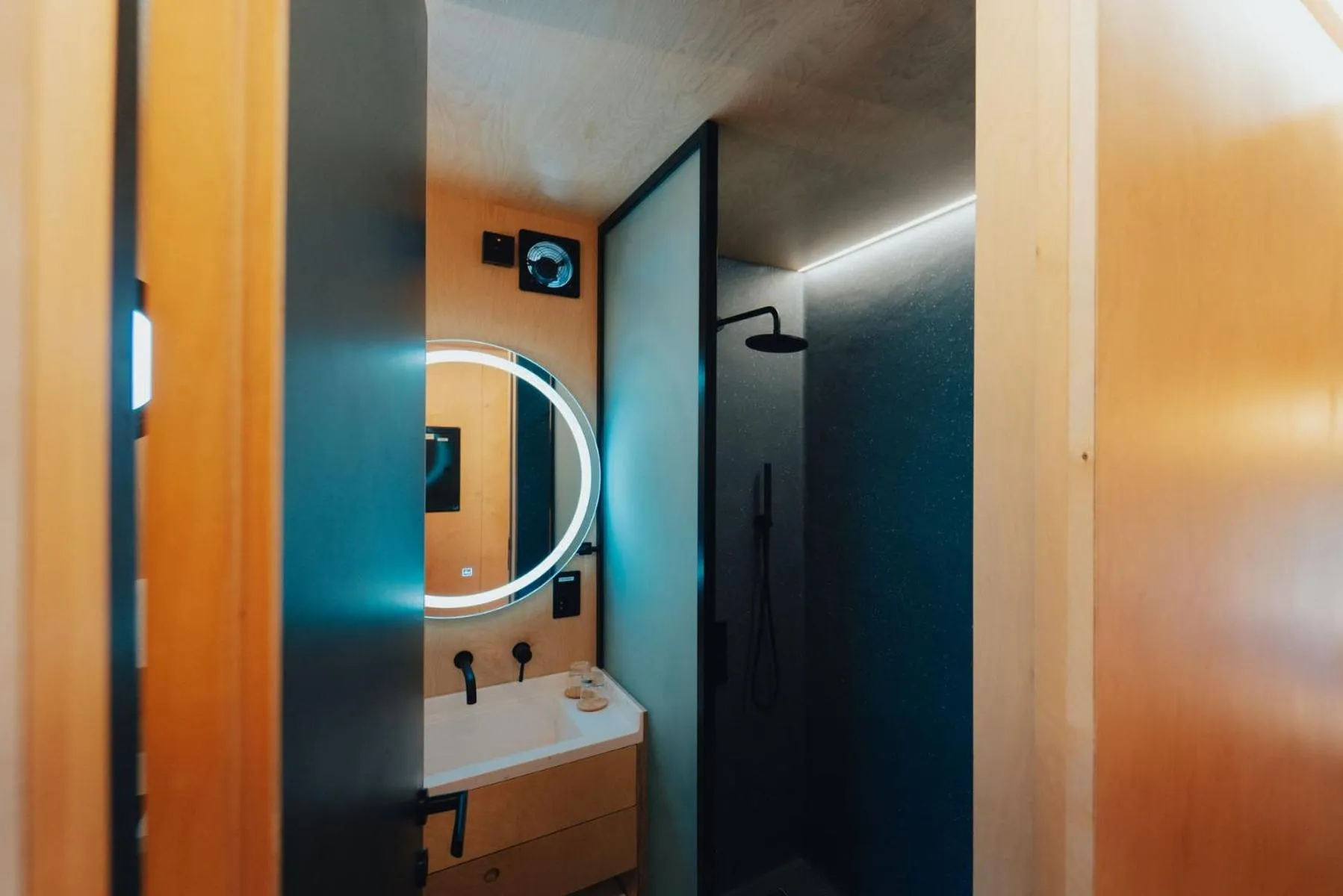 Toilet in Bab Al Nojoum Al Mugheirah