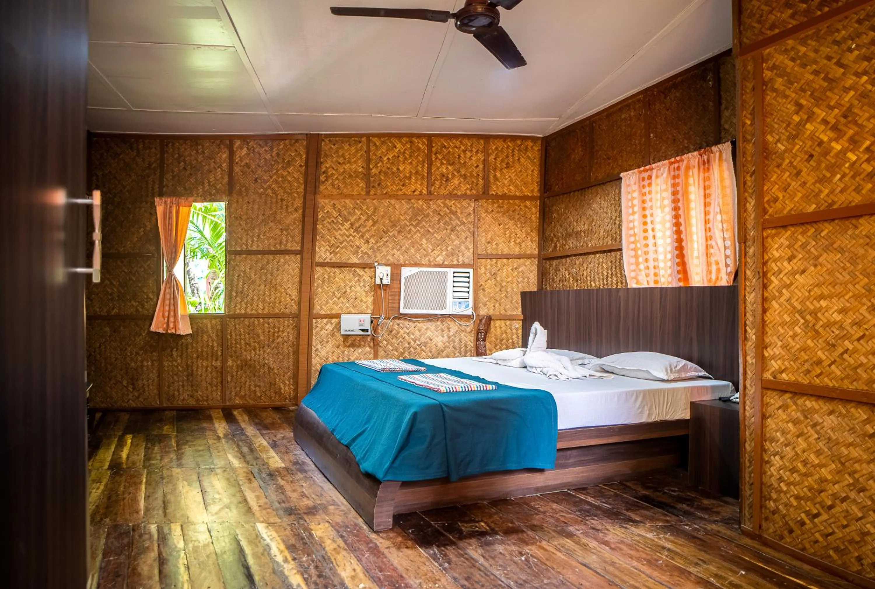Photo of the whole room, Bed in Palm Grove Eco Resort