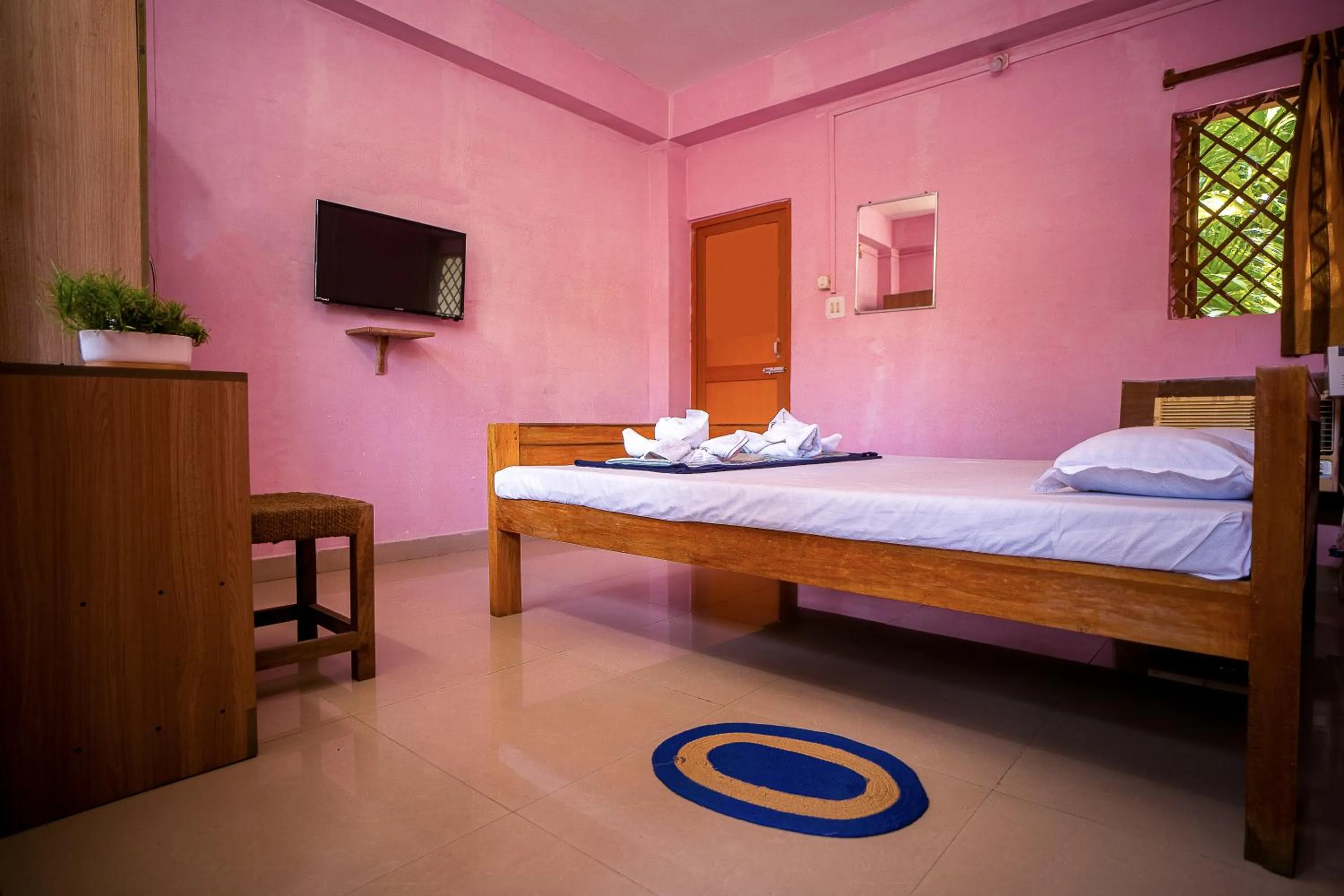 Photo of the whole room, Bed in Palm Grove Eco Resort