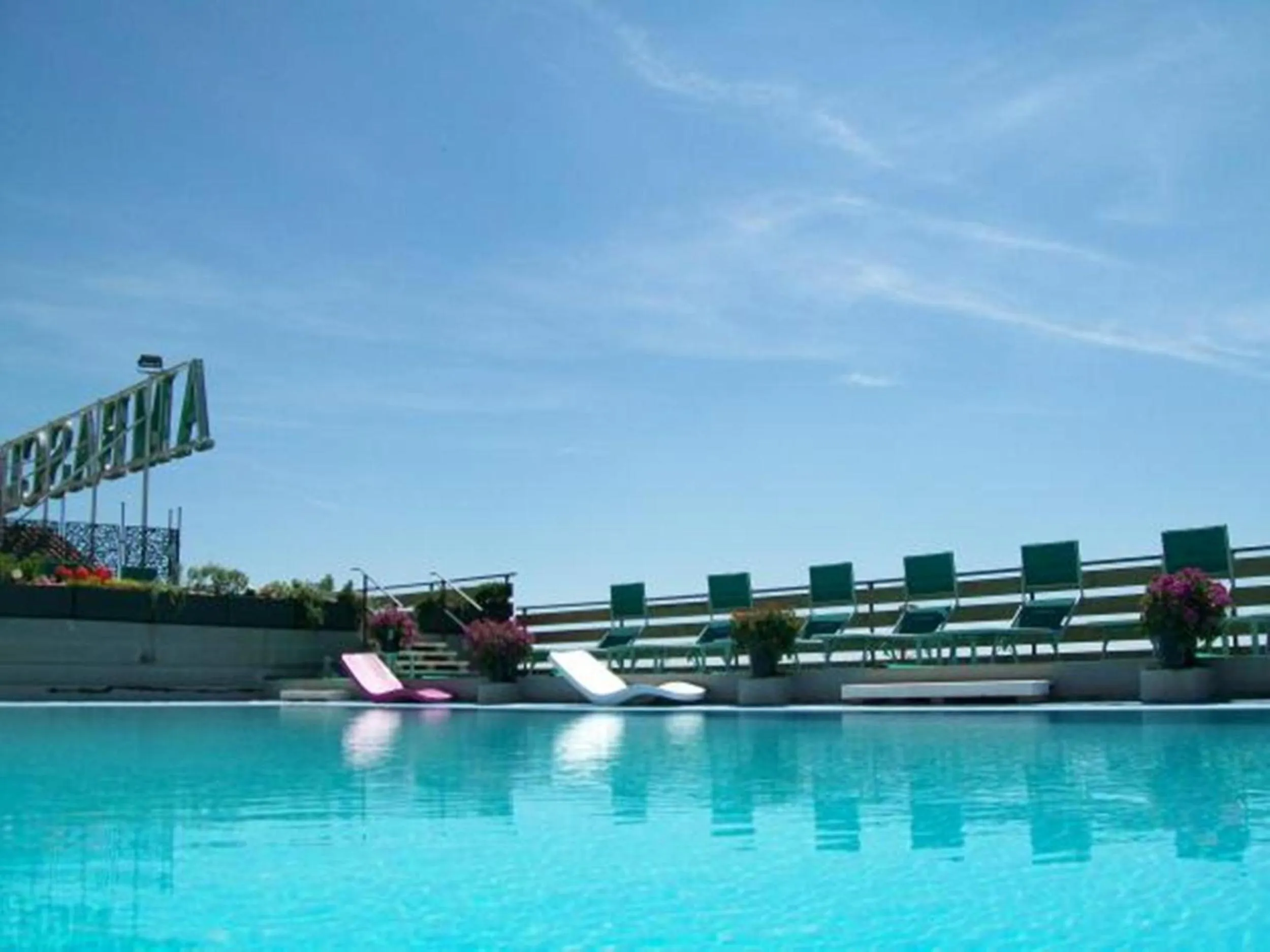 Swimming pool in Grand Hotel Ambasciatori Wellness & Spa