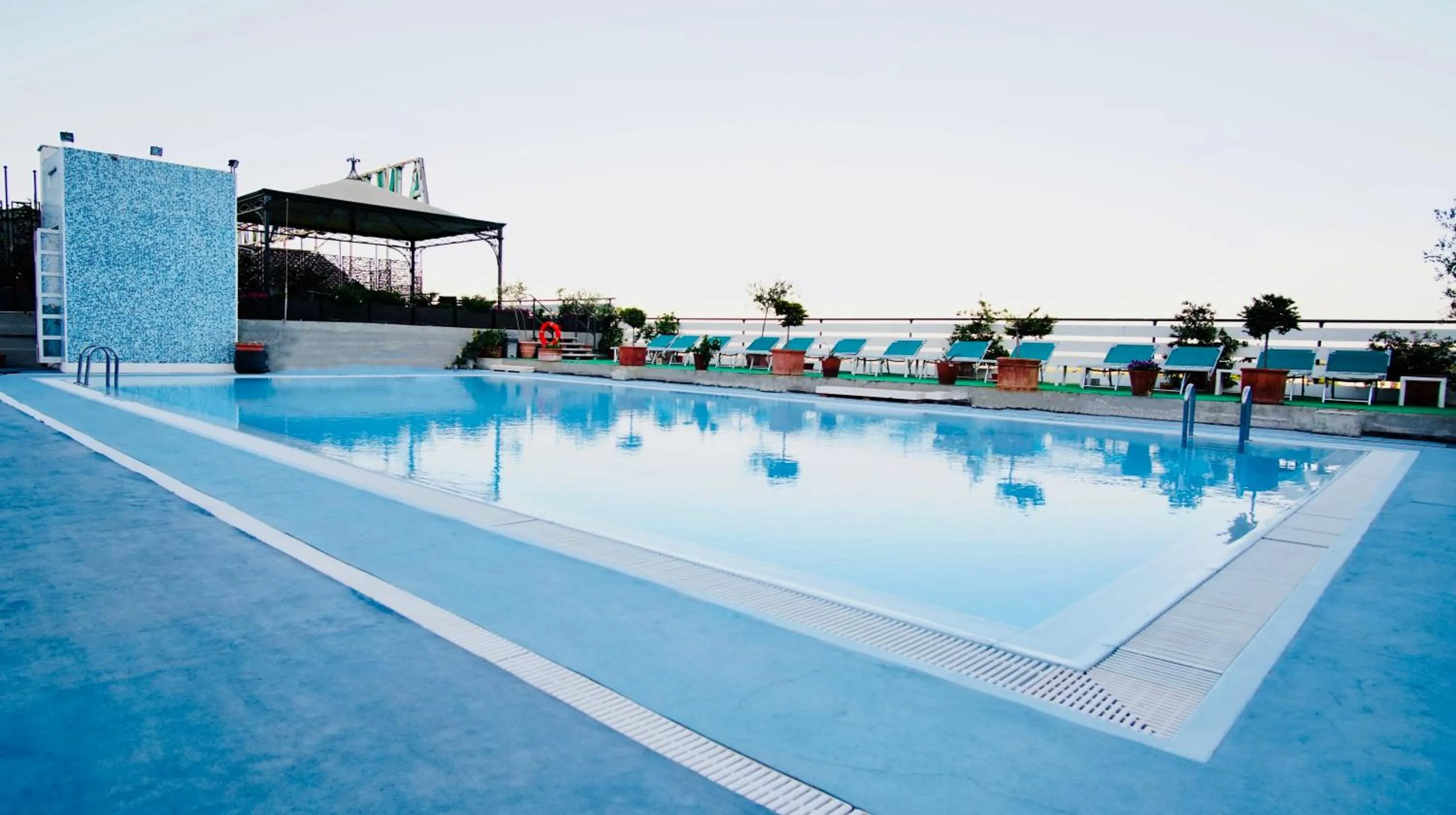 Swimming pool in Grand Hotel Ambasciatori Wellness & Spa