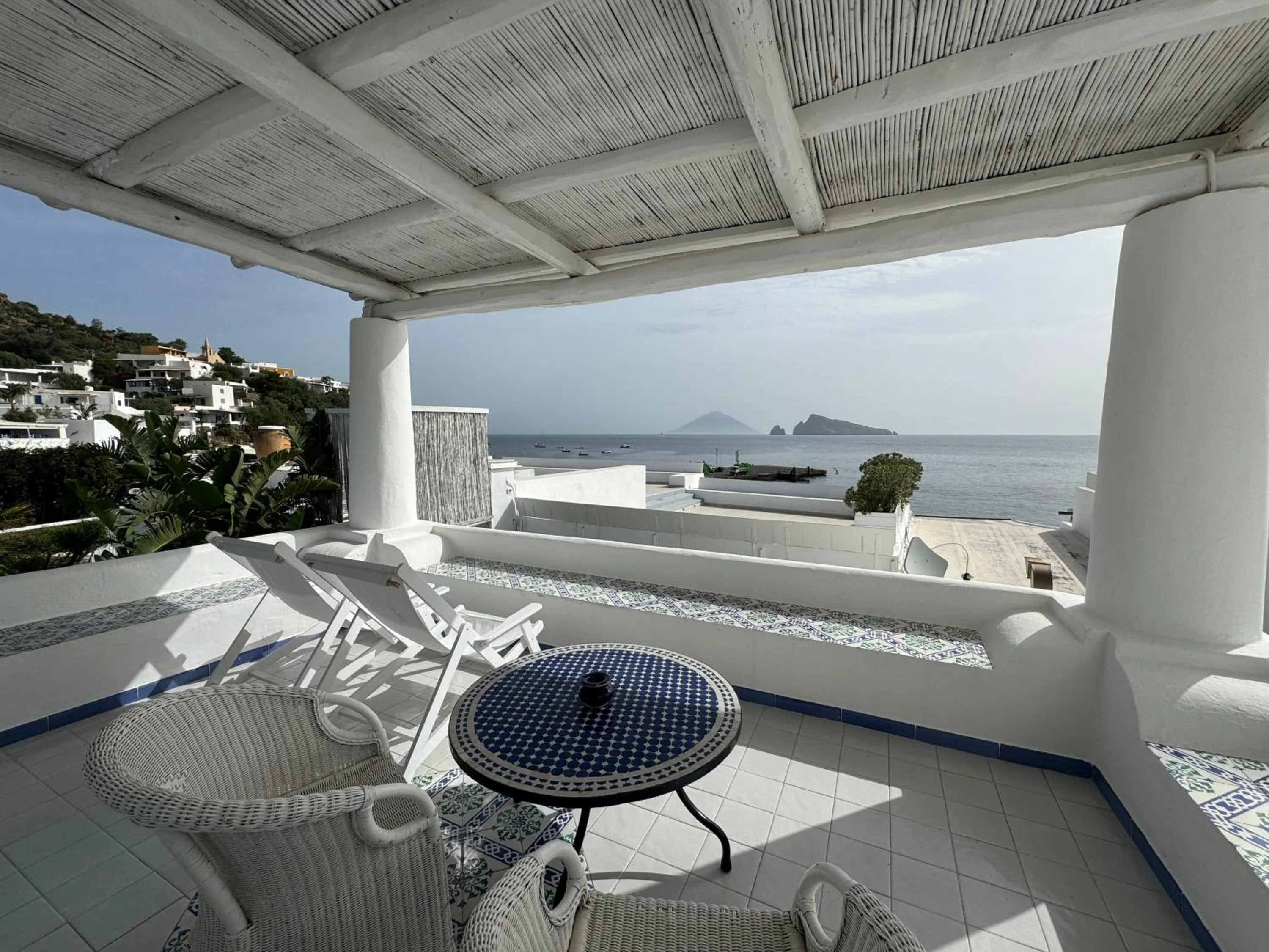 Patio in Hotel Lisca Bianca