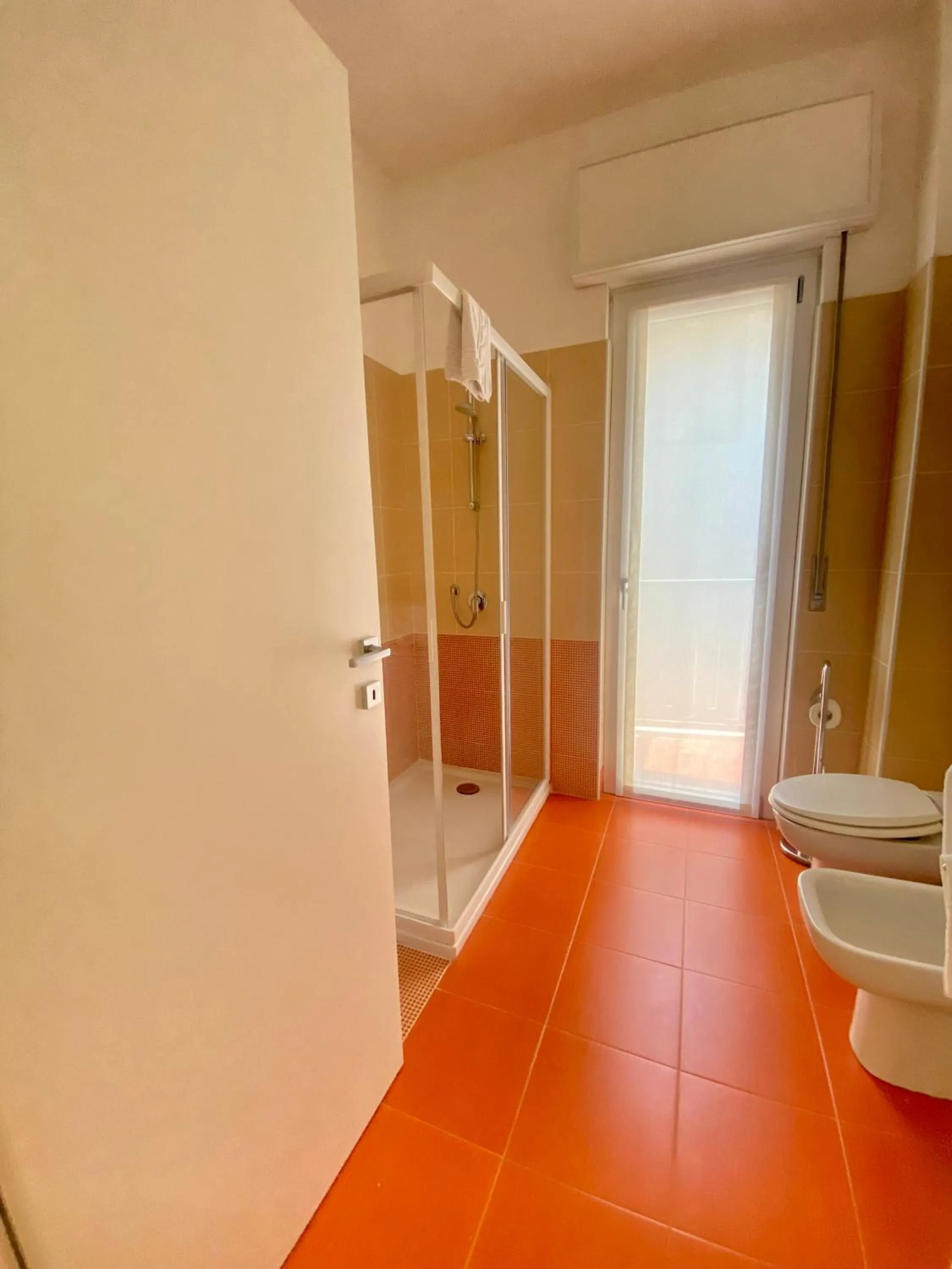 Shower in Hotel Meeting