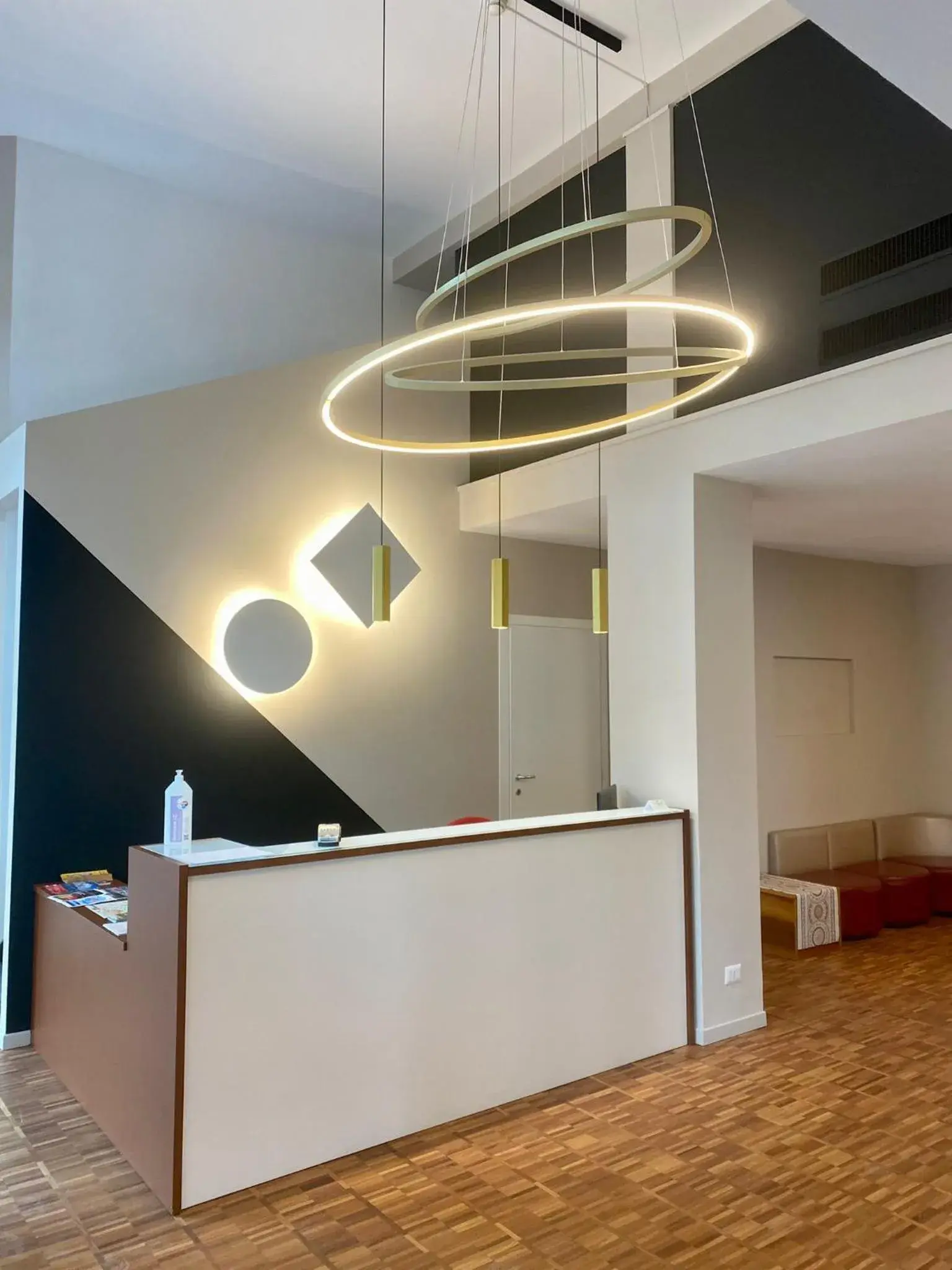 Facade/entrance in Hotel Meeting Facade/entrance in Hotel Meeting