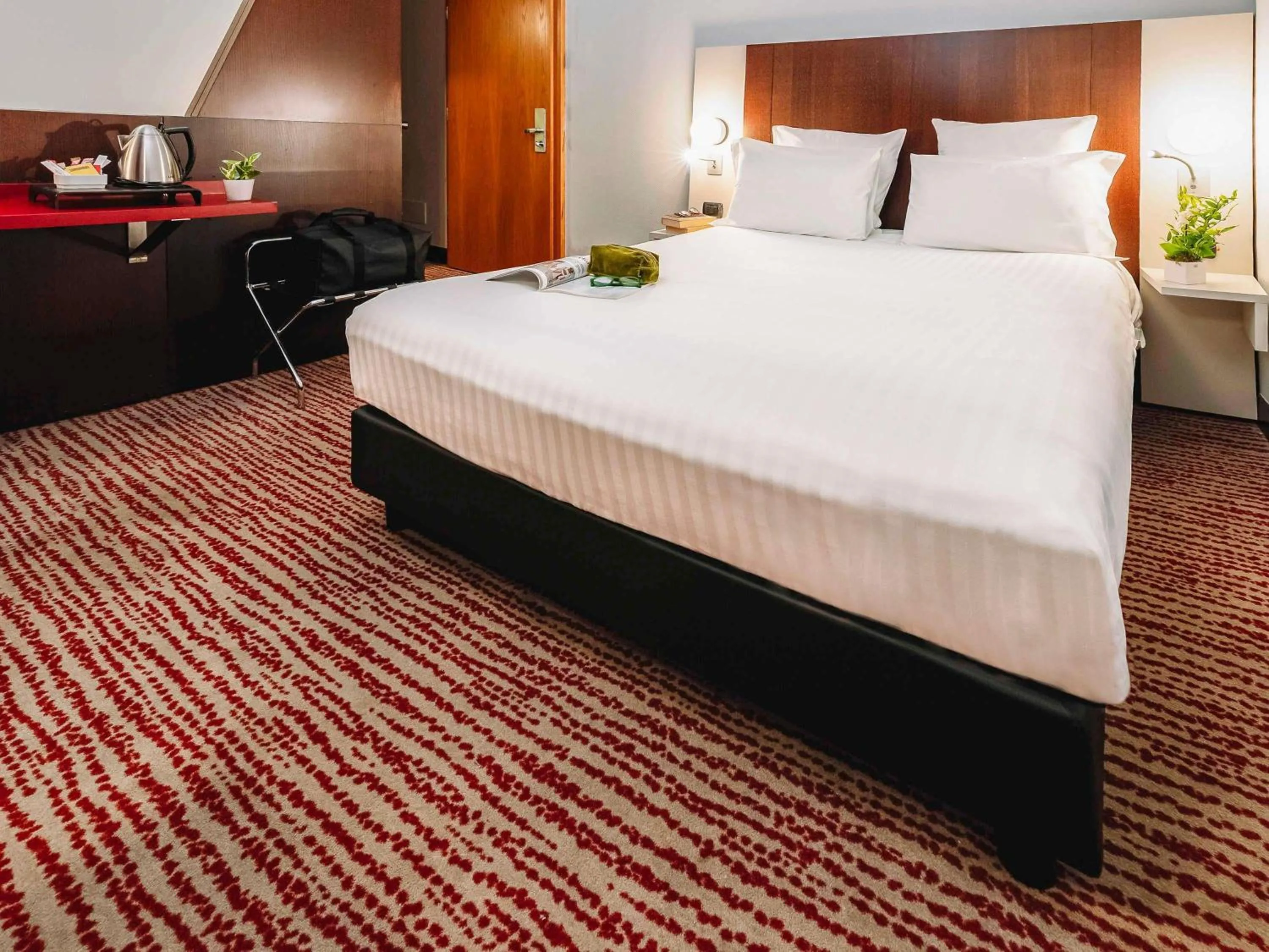 Bedroom, Bed in Mercure Roma Piazza Bologna