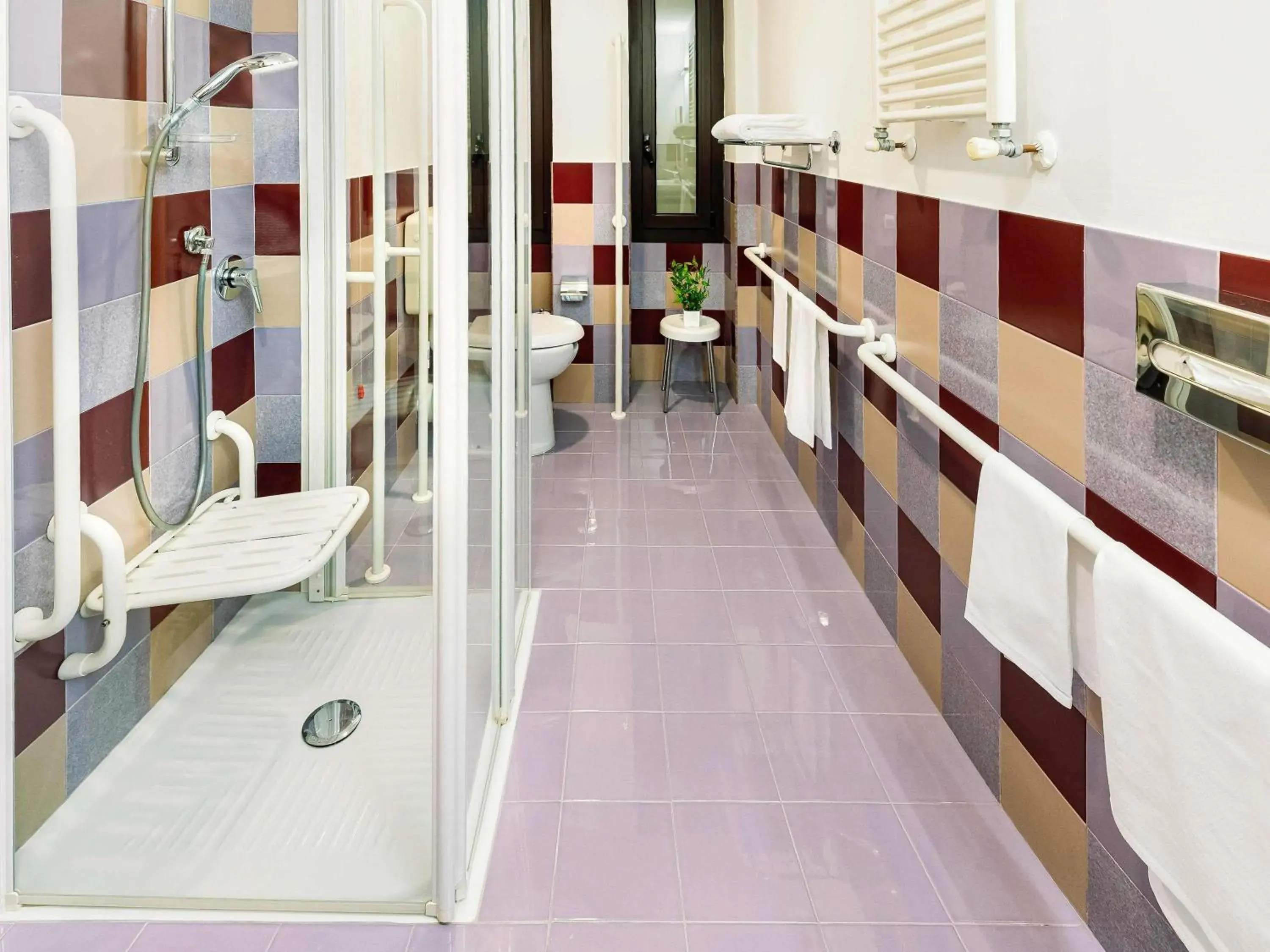 Bedroom in Mercure Roma Piazza Bologna Bedroom in Mercure Roma Piazza Bologna