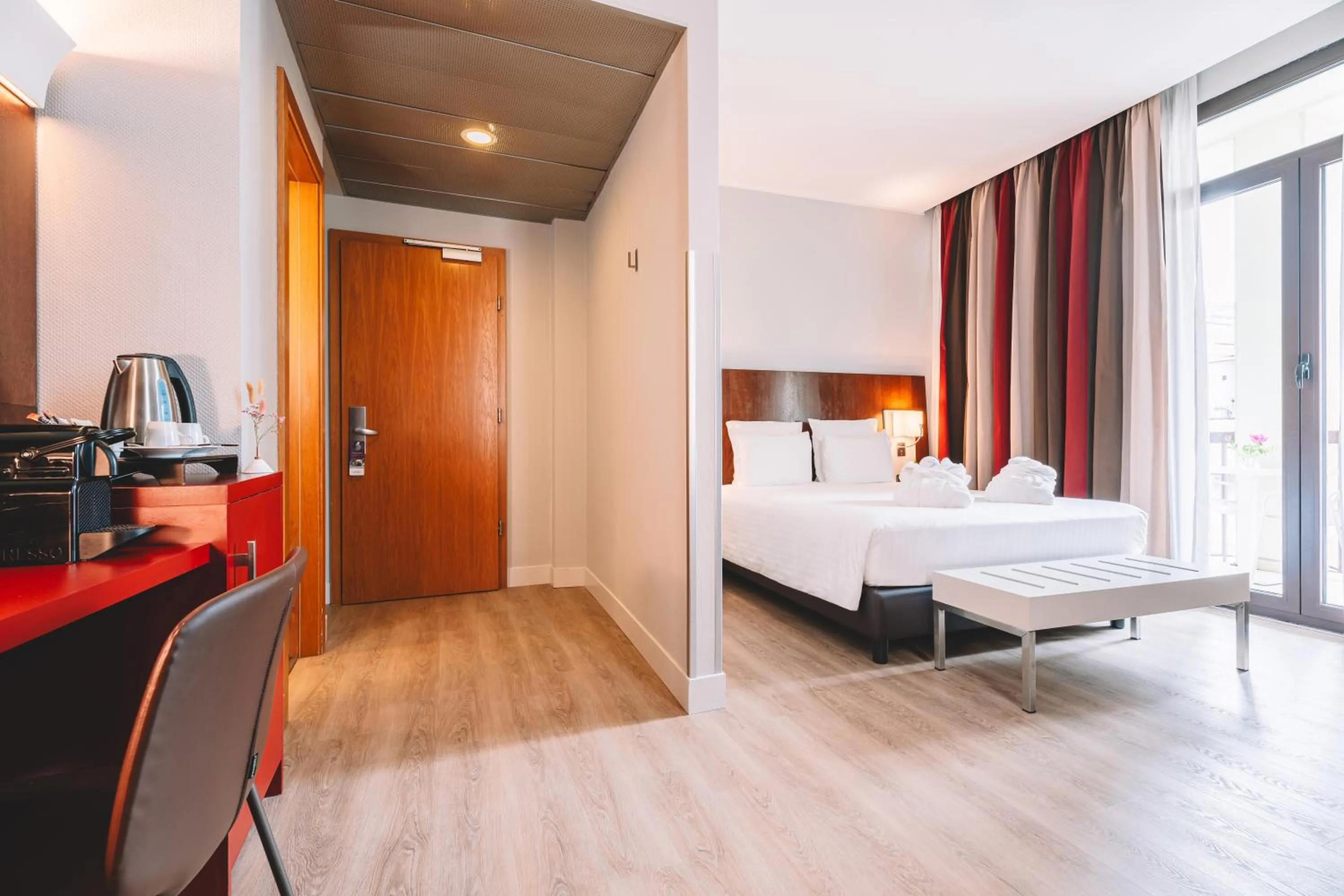 Photo of the whole room, Bed in Mercure Roma Piazza Bologna