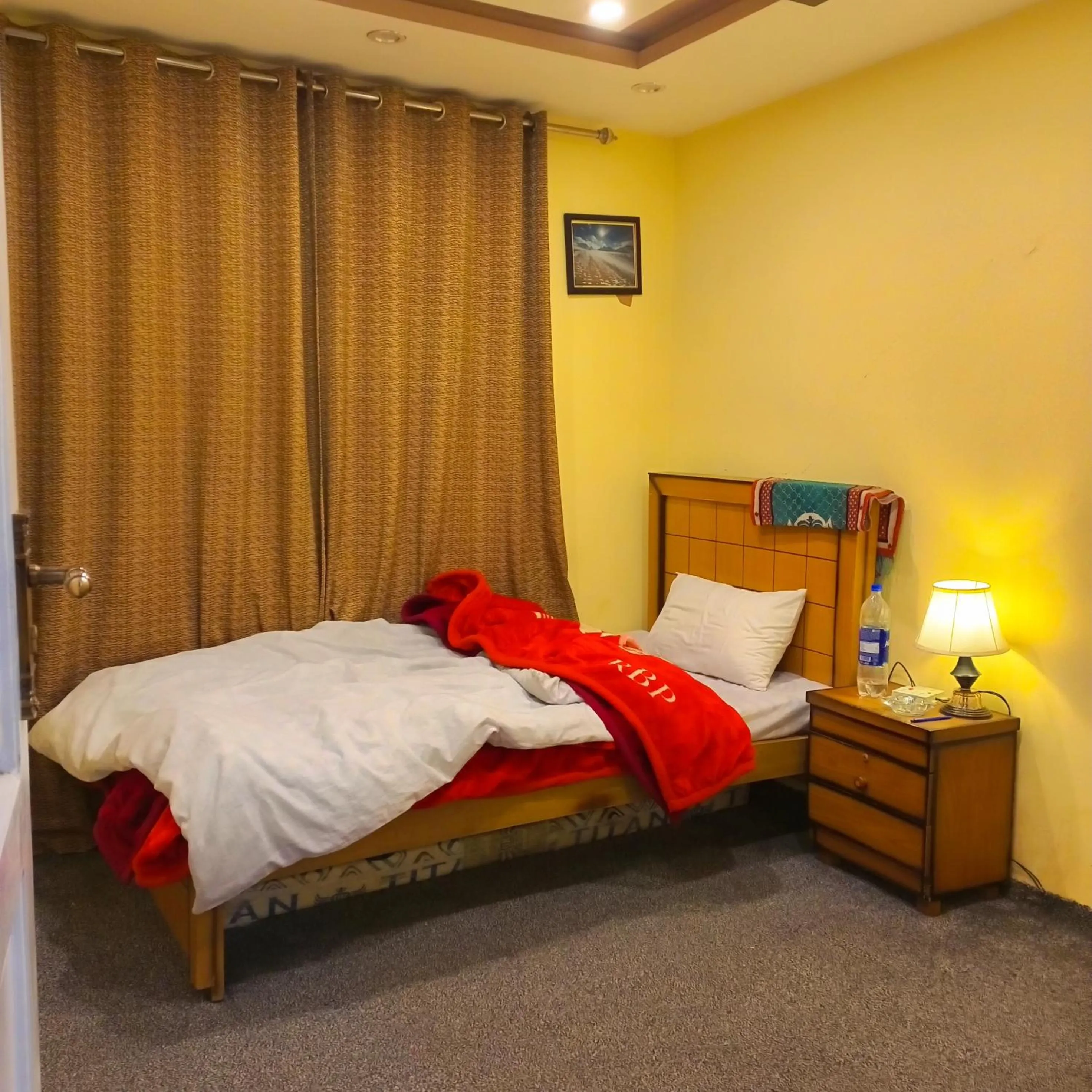 Bed in Ringachan Guest House & Restaurant