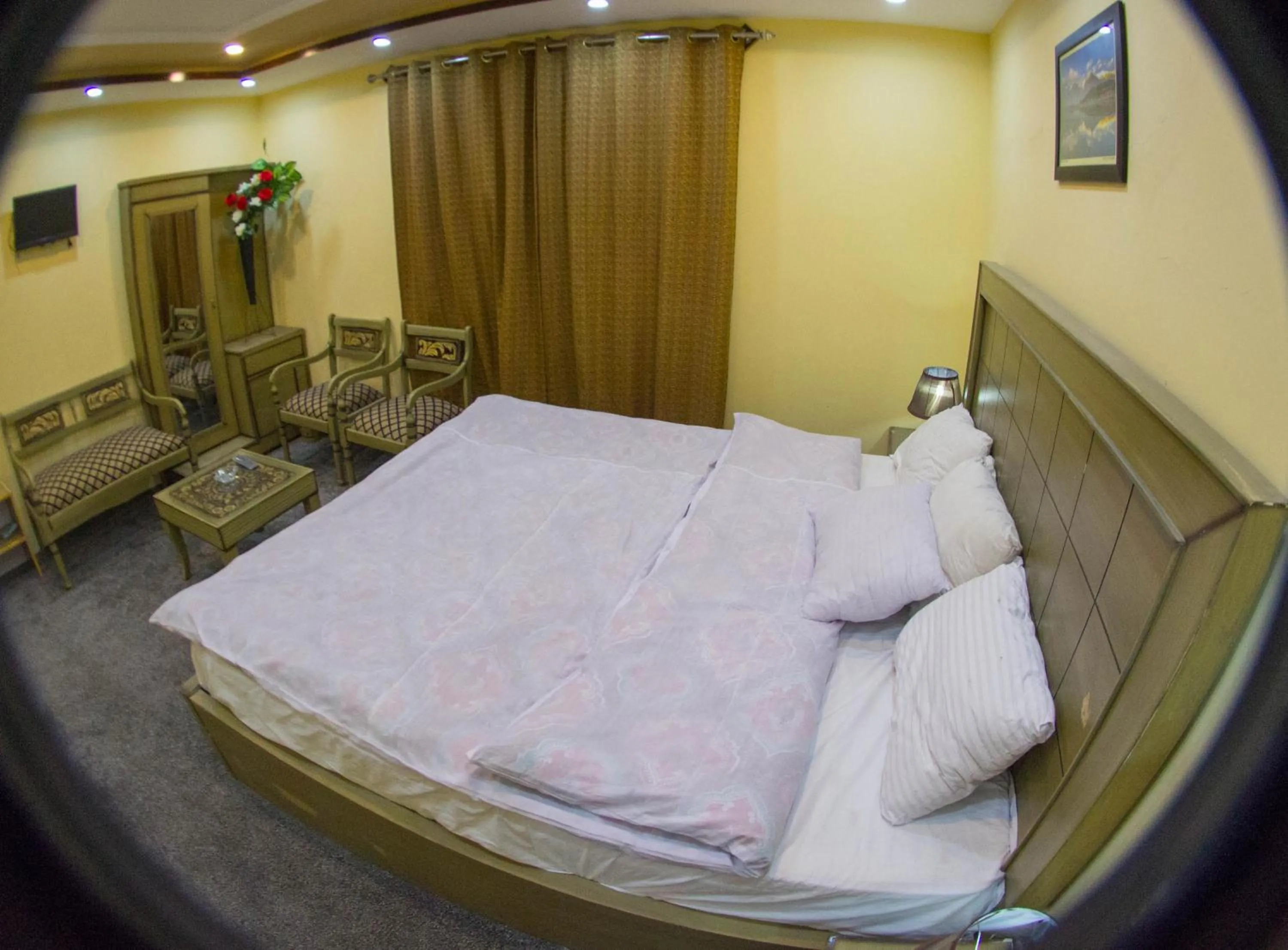 Bed in Ringachan Guest House & Restaurant