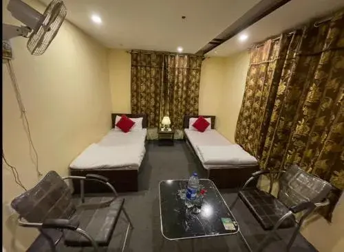 Budget Twin Room in Ringachan Guest House & Restaurant Budget Twin Room in Ringachan Guest House & Restaurant