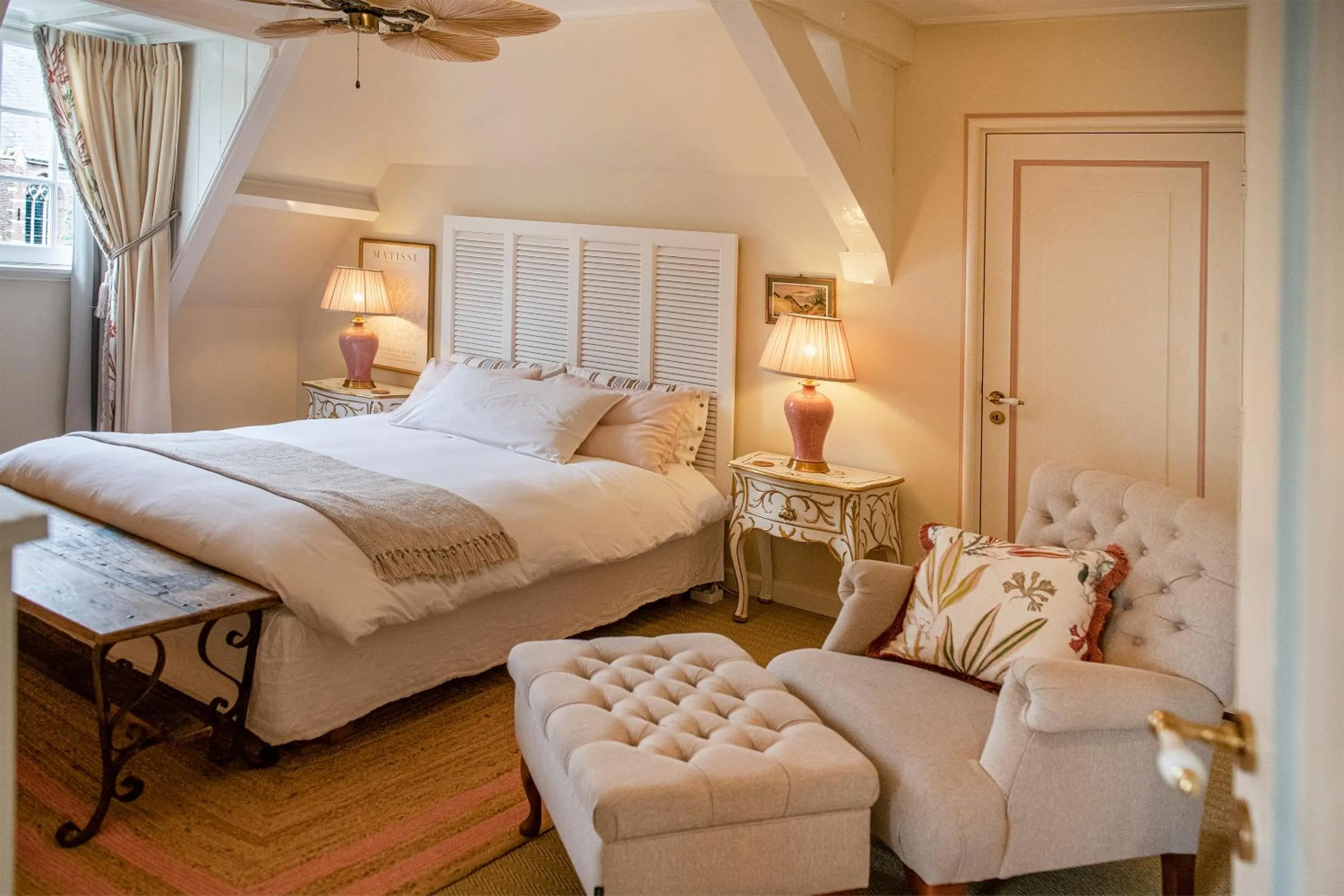 Bedroom, Bed in Fortuna Spinoza