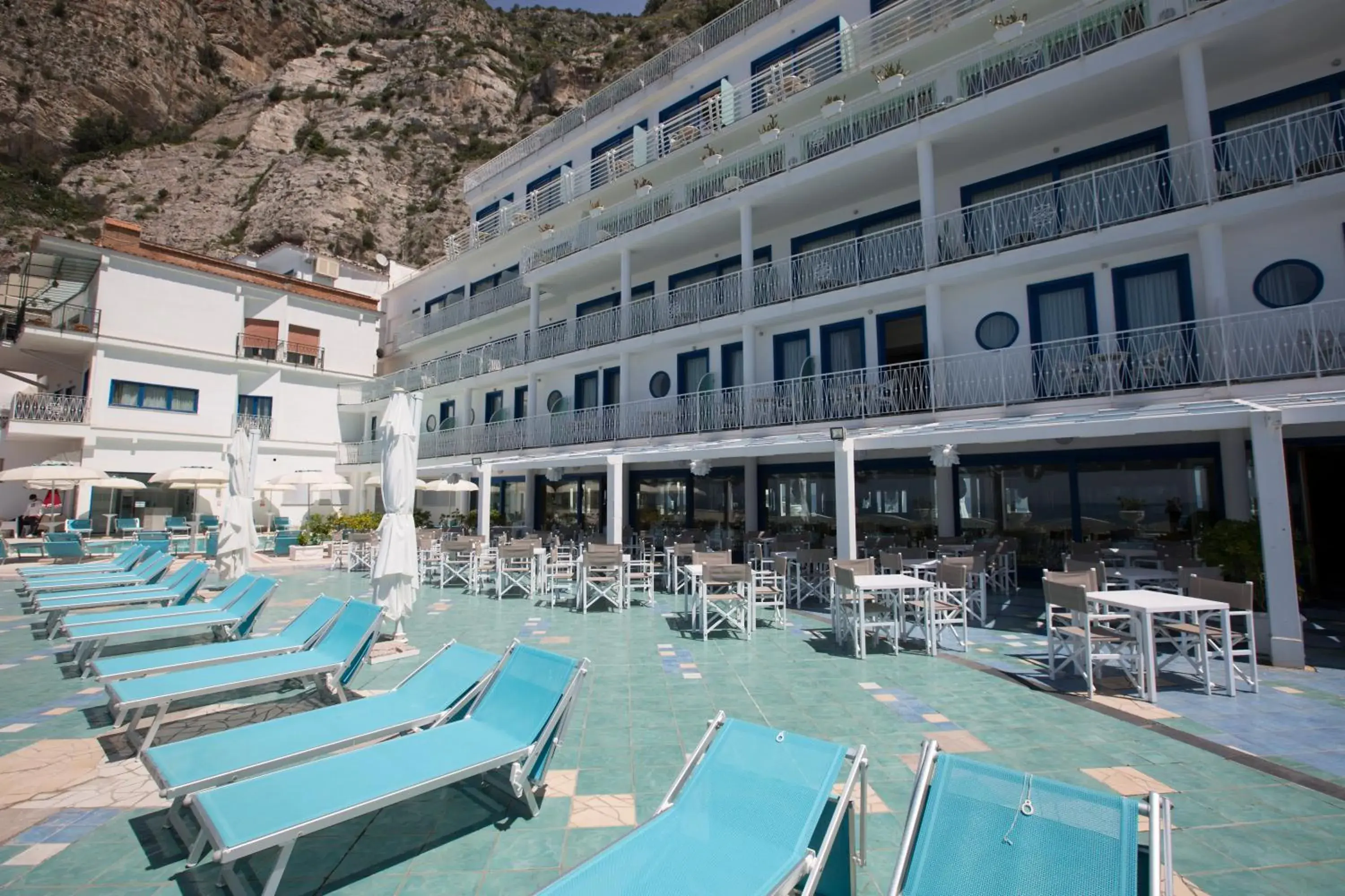 Property building in Mar Hotel Alimuri Property building in Mar Hotel Alimuri