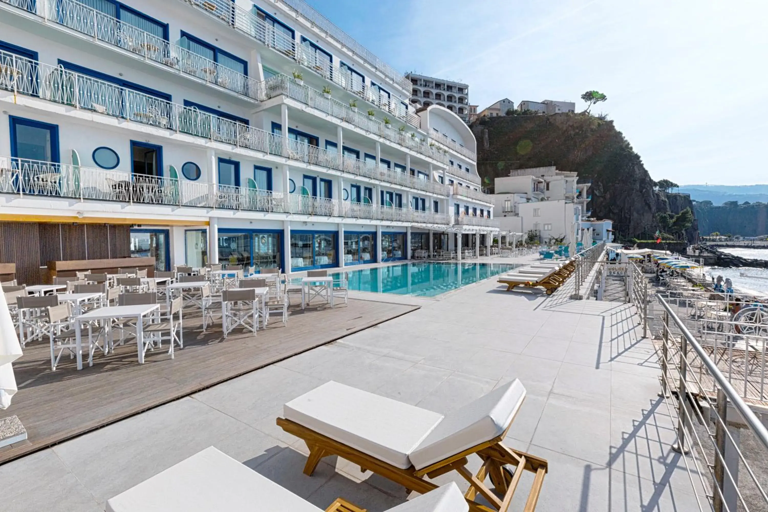 Property building in Mar Hotel Alimuri Property building in Mar Hotel Alimuri