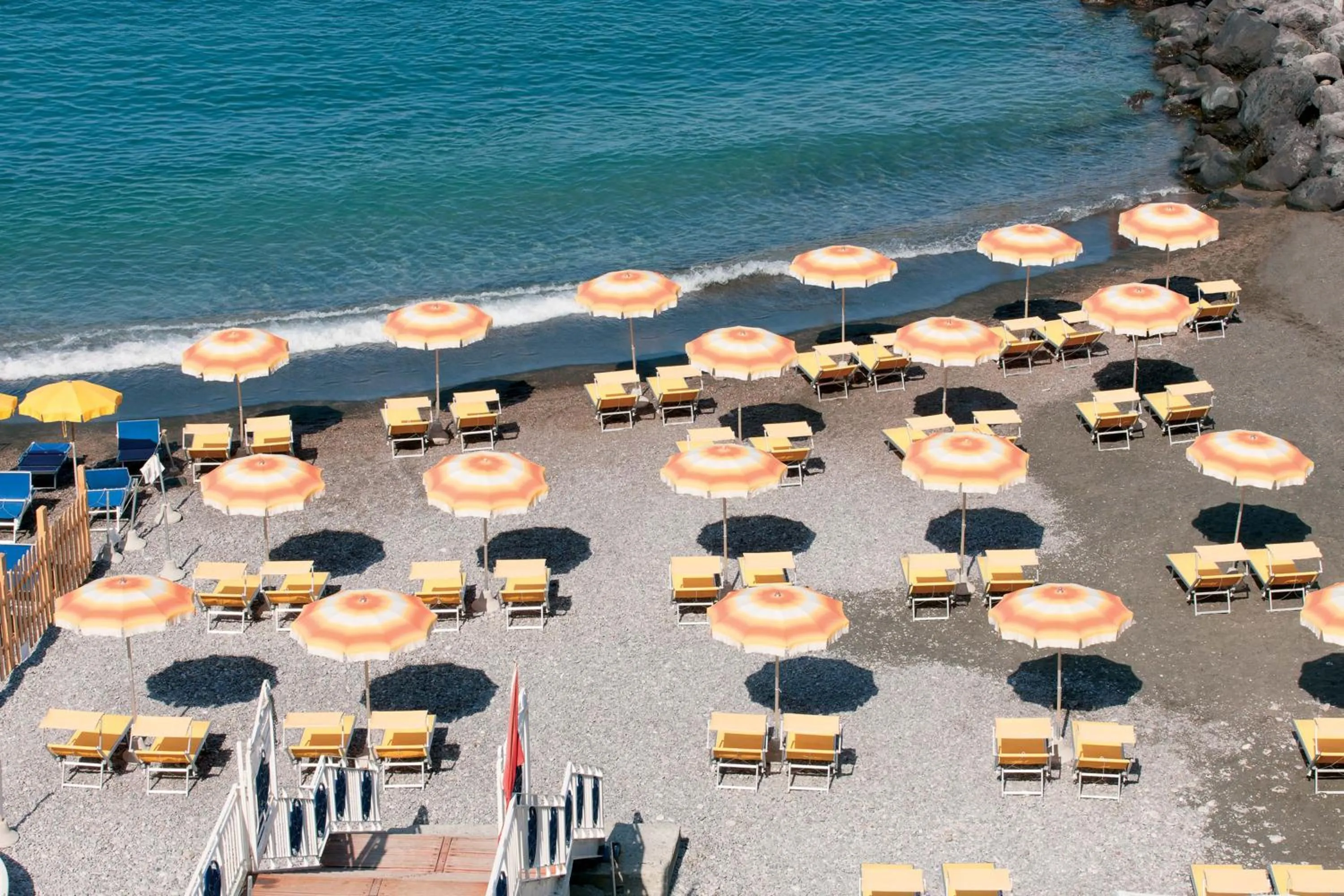 Beach in Mar Hotel Alimuri