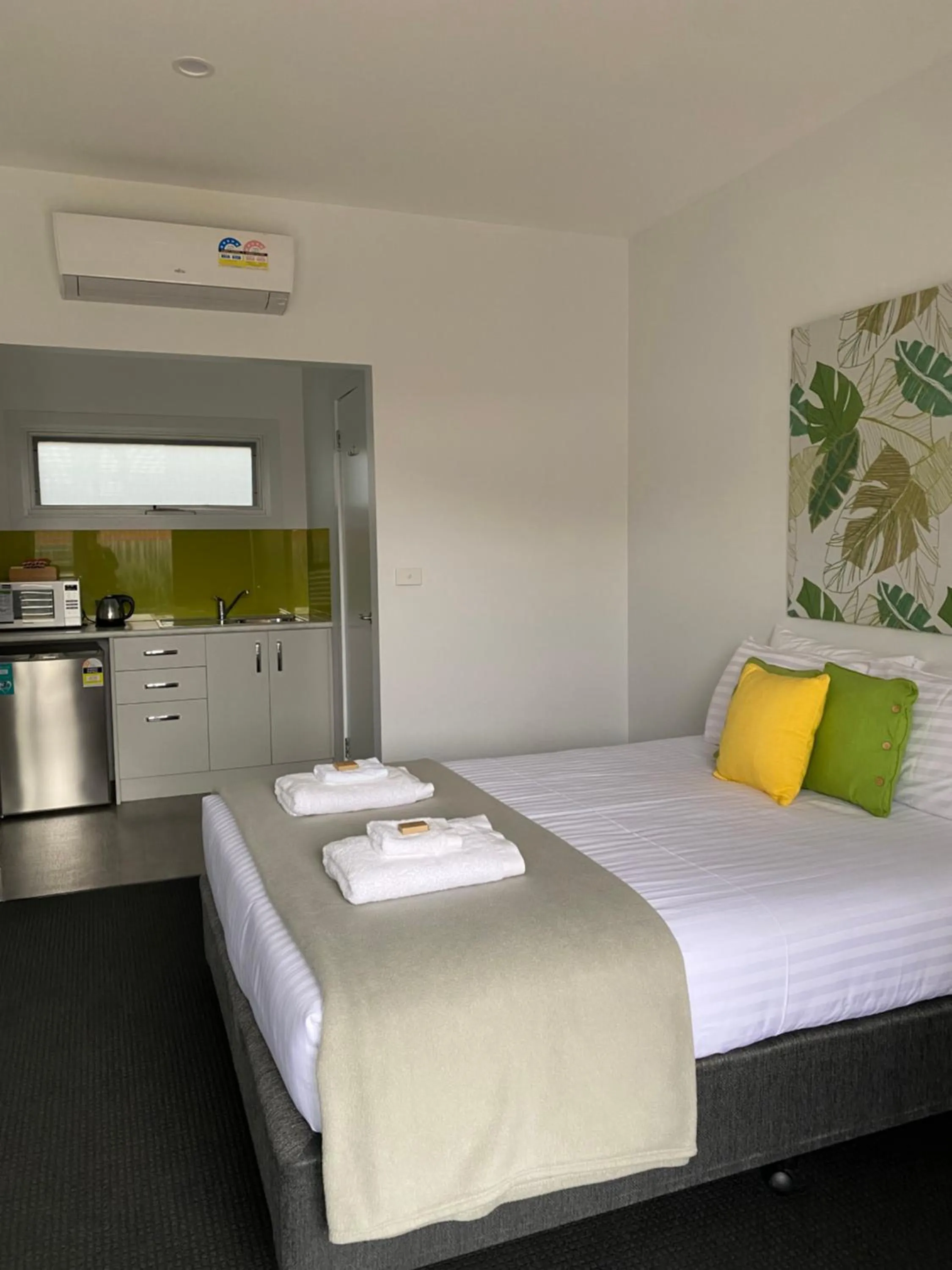 Coffee/tea facilities, Bed in The Dickins
