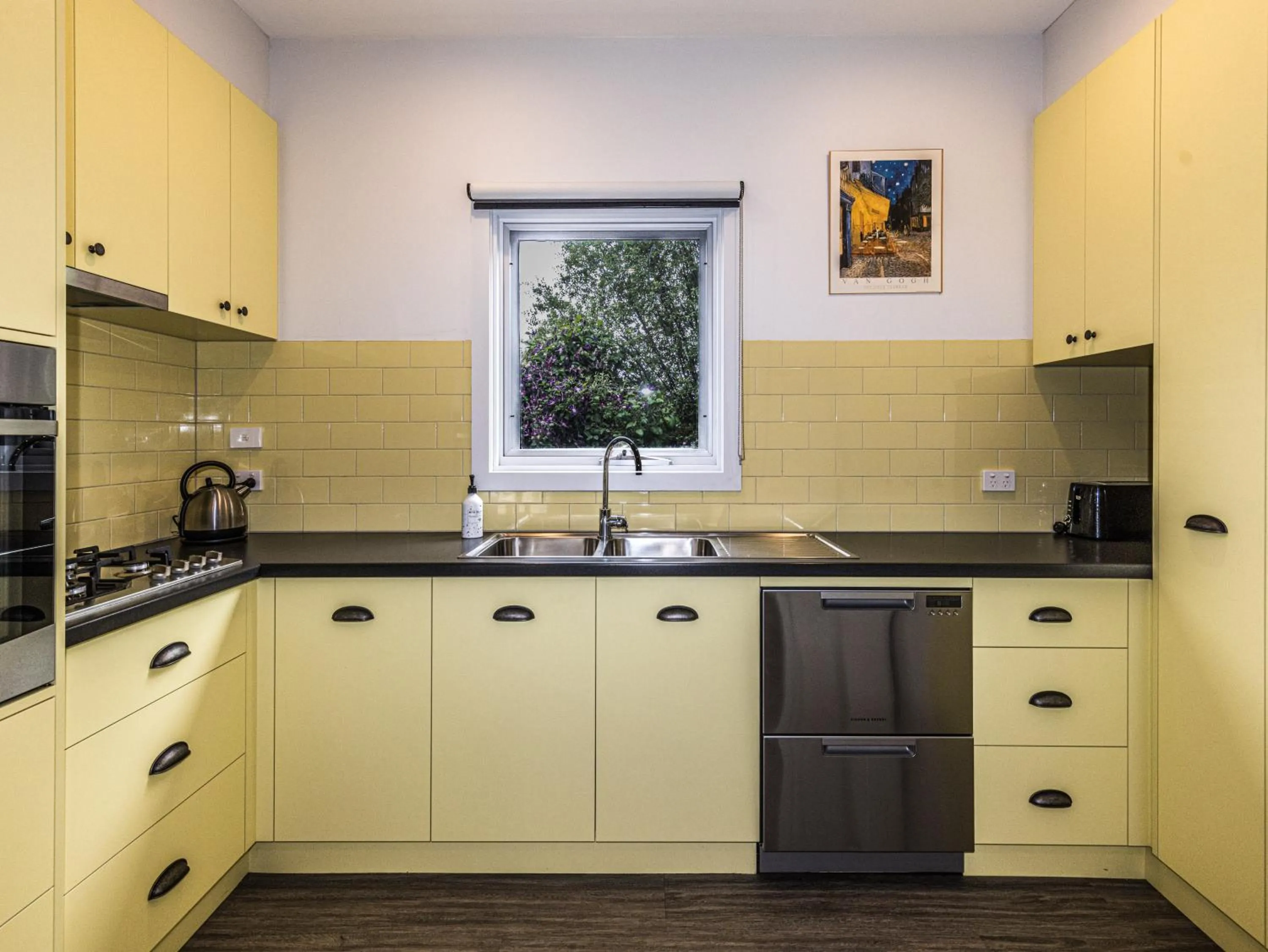 Kitchen or kitchenette in The Dickins