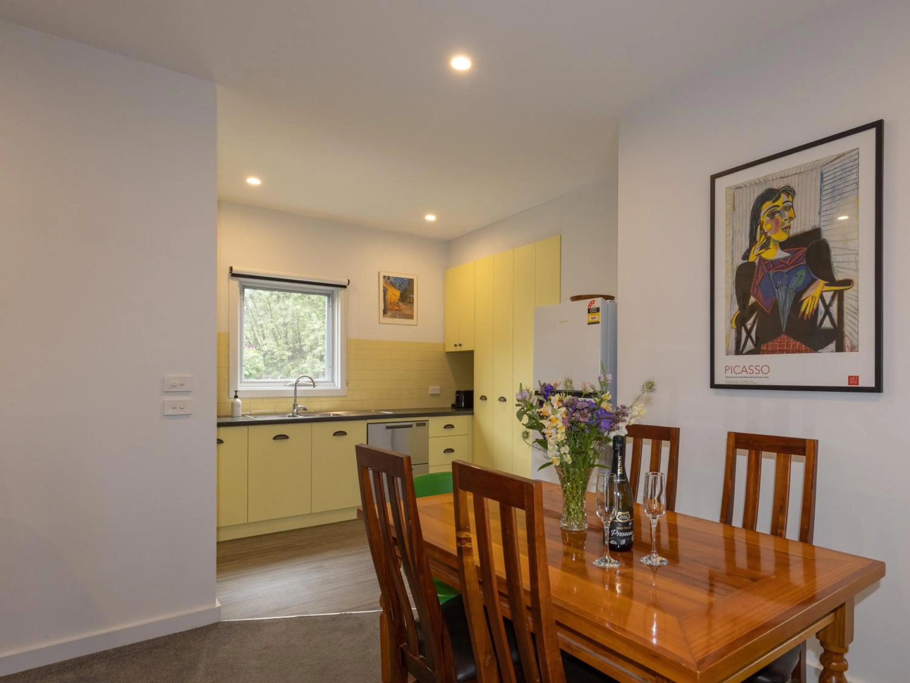 Kitchen or kitchenette in The Dickins