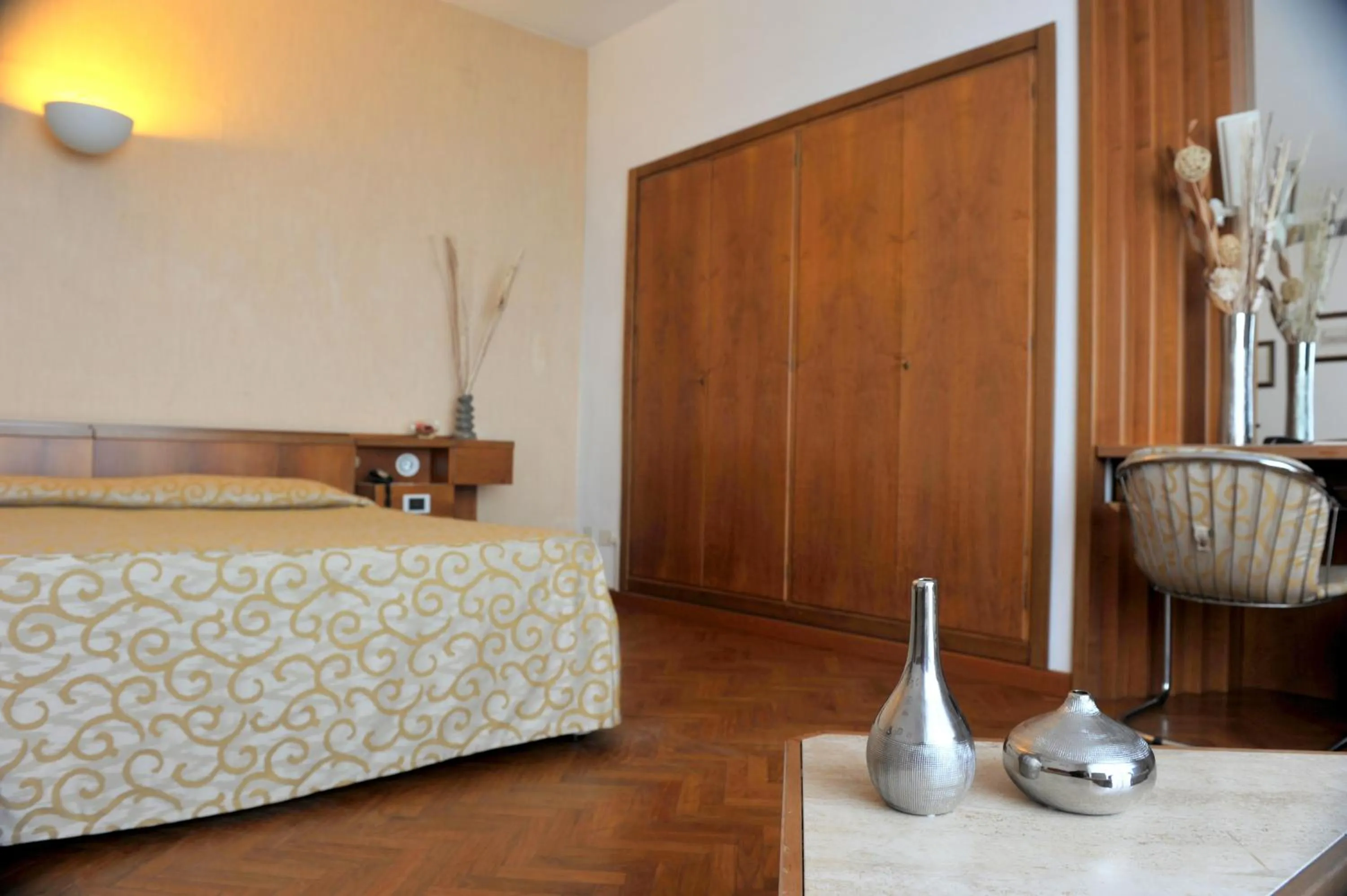 Decorative detail, Bed in Grand Hotel Golf