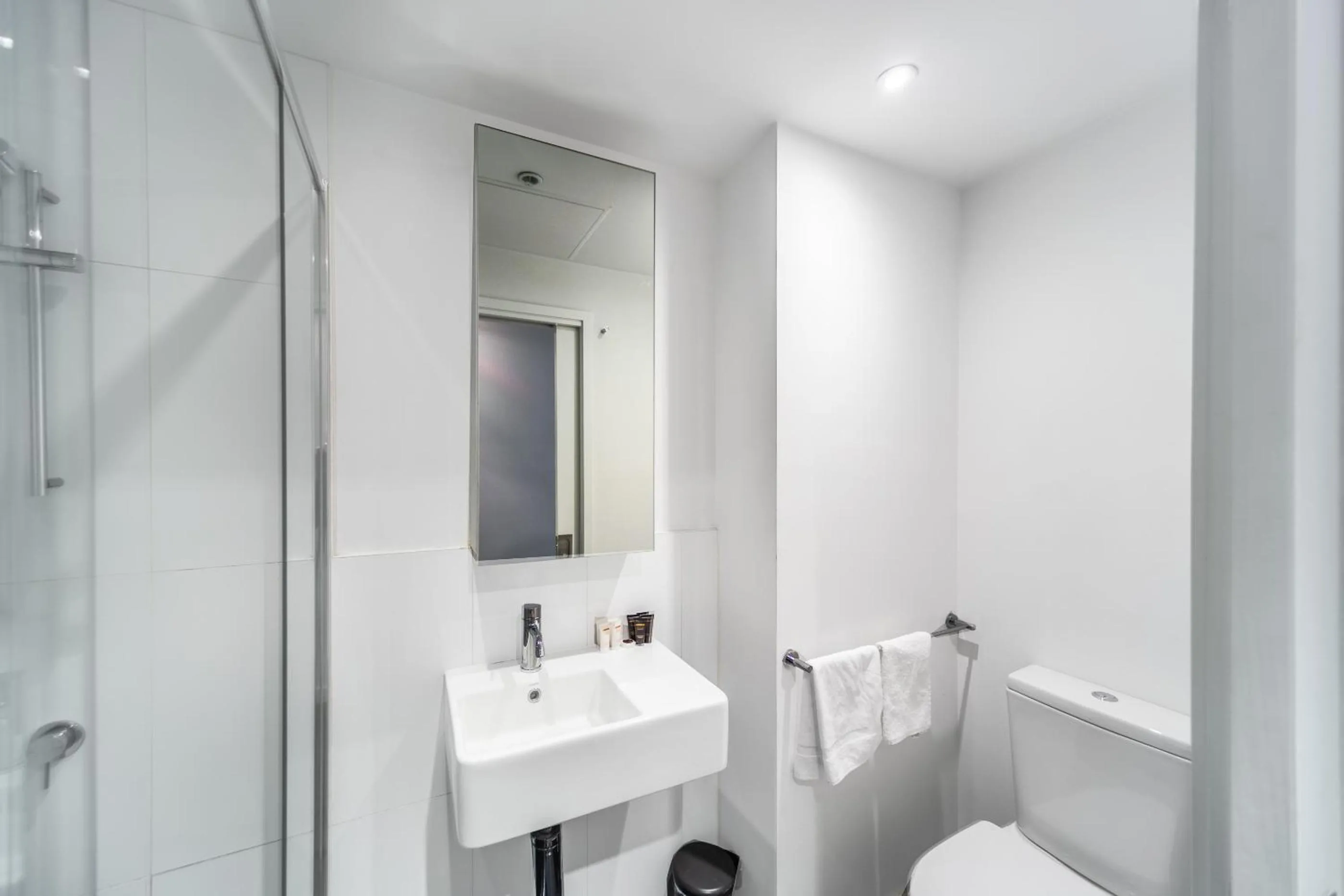 Shower in Aura2107, CBD Entire 2 Bedroom Apartment with Balcony and Stunning Yarra River Views
