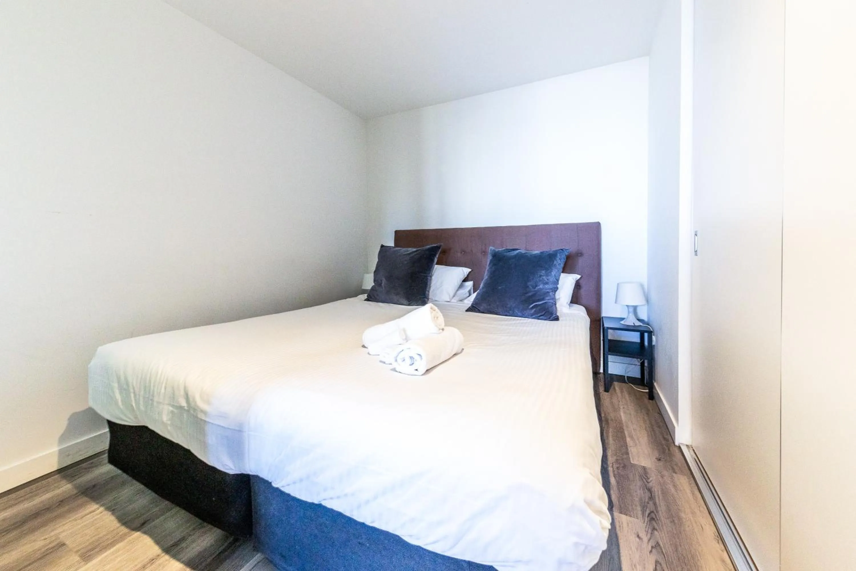 Bedroom, Bed in Aura2107, CBD Entire 2 Bedroom Apartment with Balcony and Stunning Yarra River Views