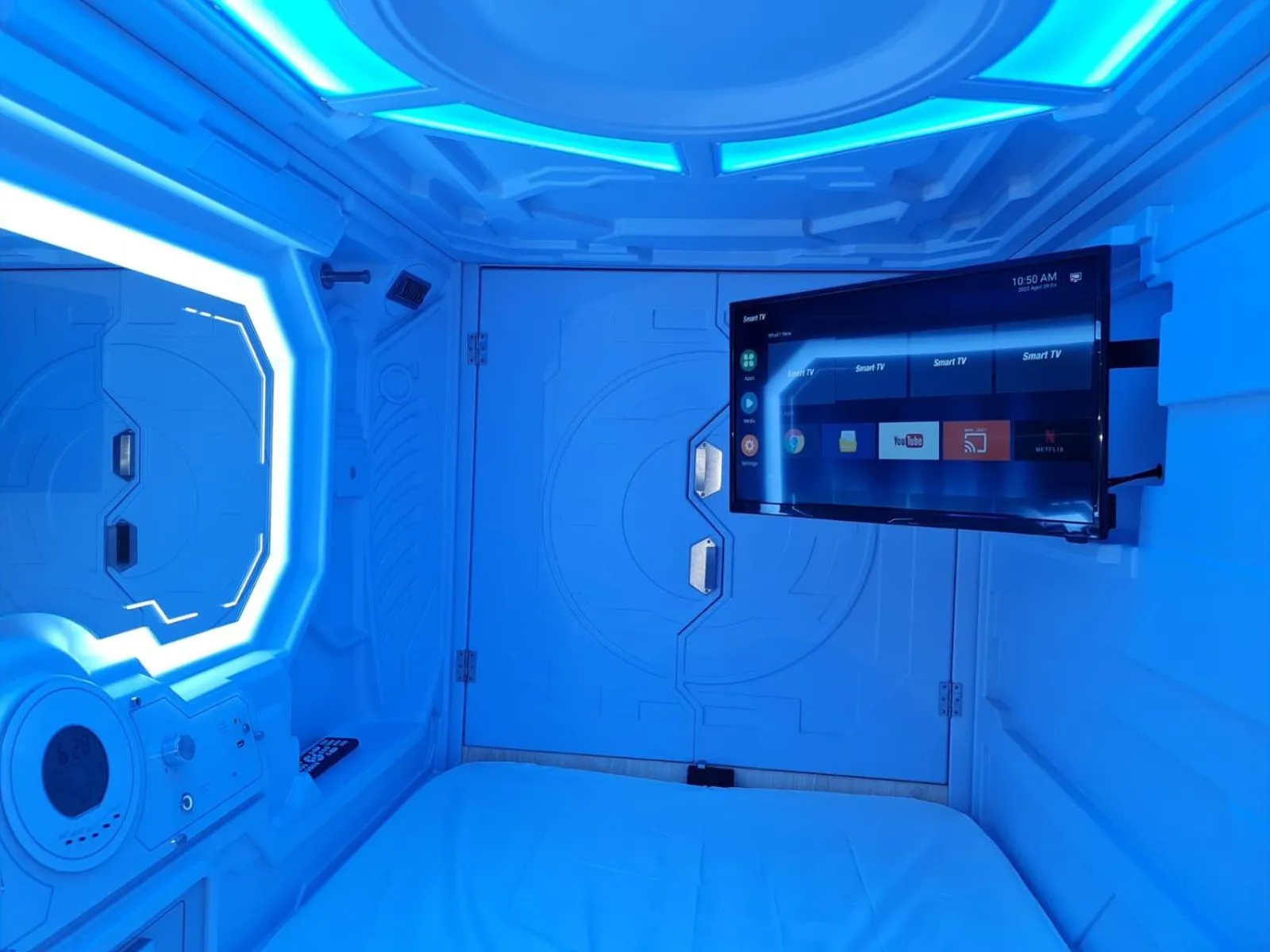 Bed in Galaxy Pods Capsule Hotel Boat Quay