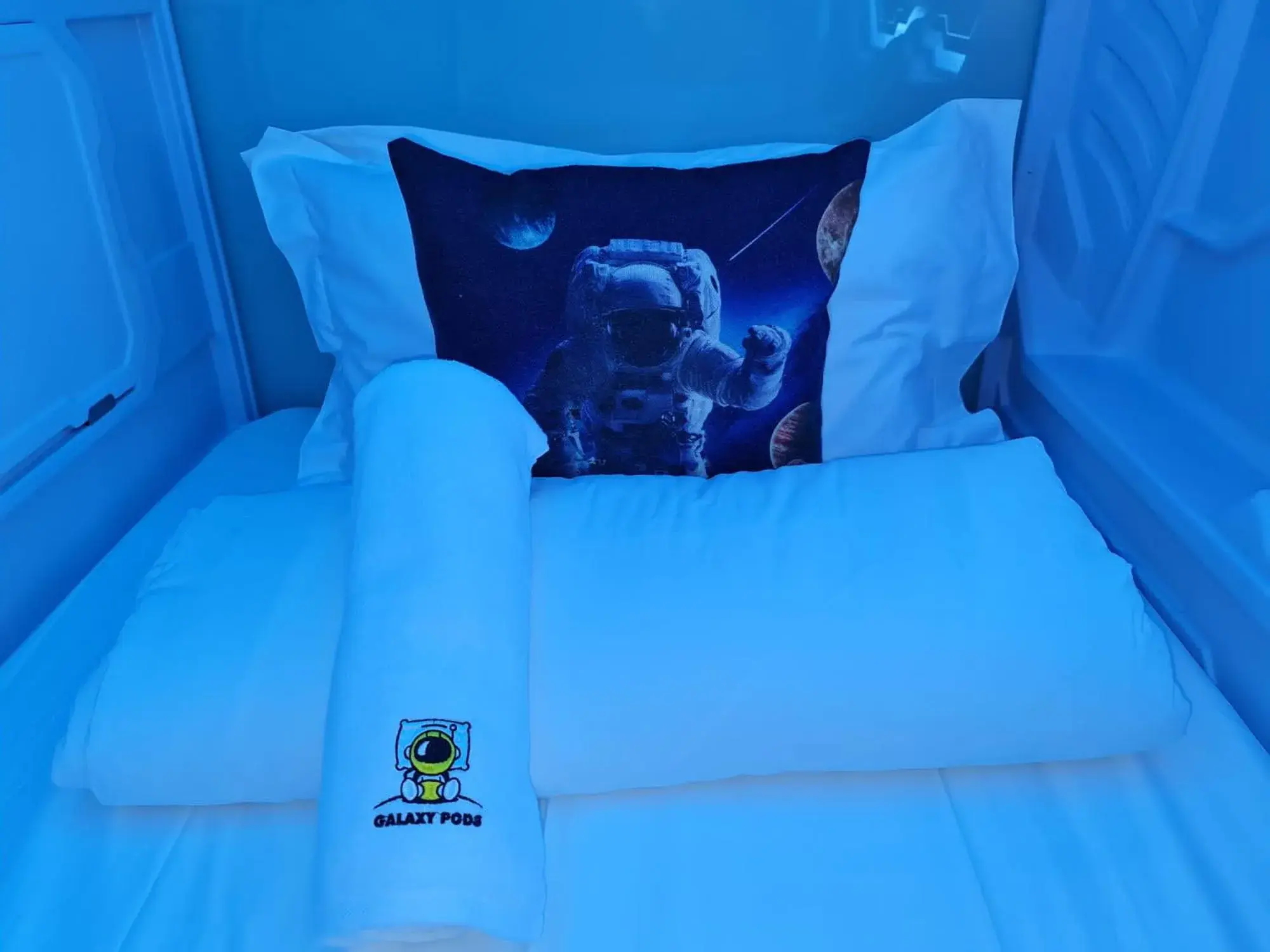 Bed in Galaxy Pods Capsule Hotel Boat Quay Bed in Galaxy Pods Capsule Hotel Boat Quay