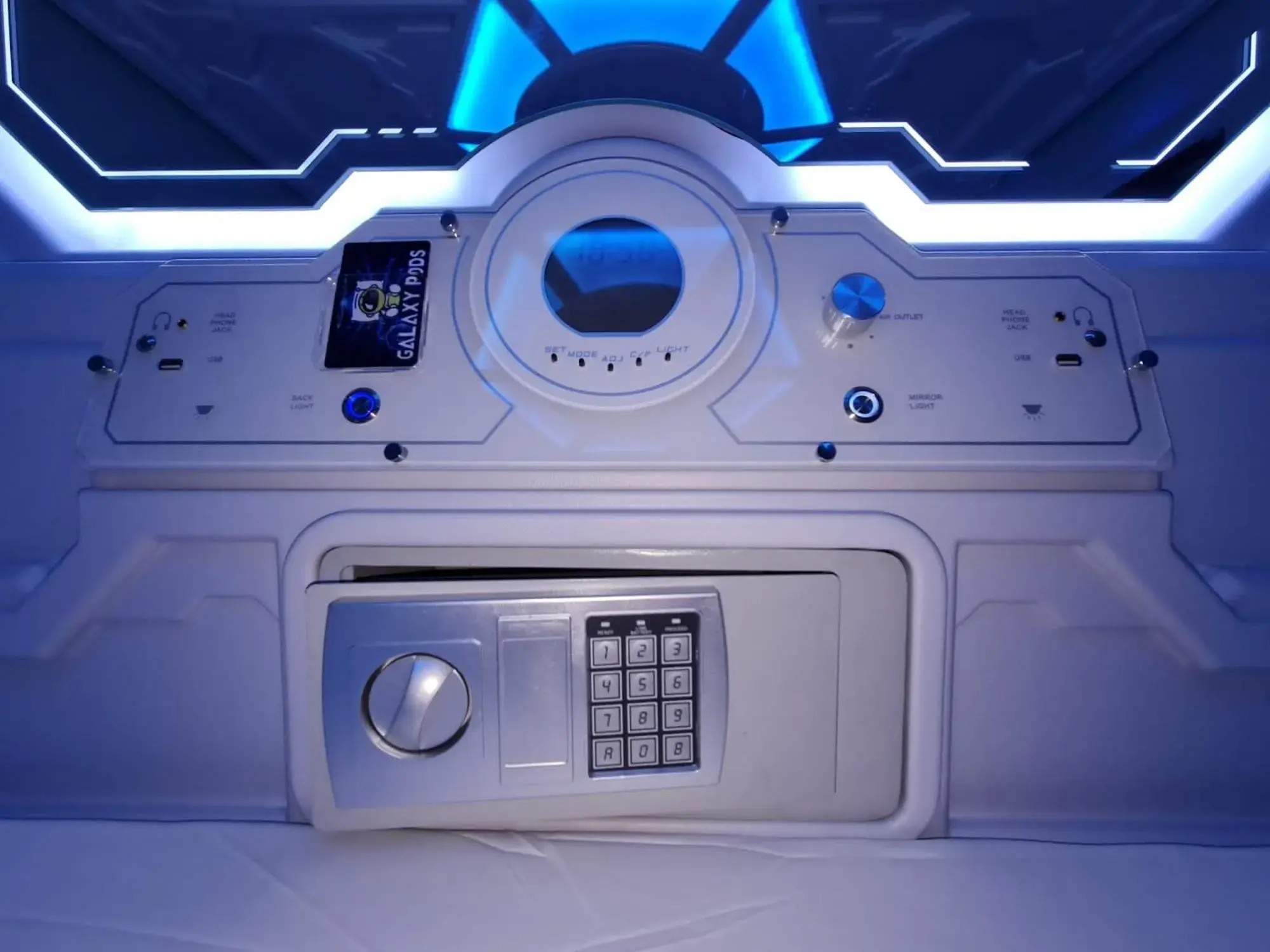 Galaxy Pods Capsule Hotel Boat Quay Galaxy Pods Capsule Hotel Boat Quay